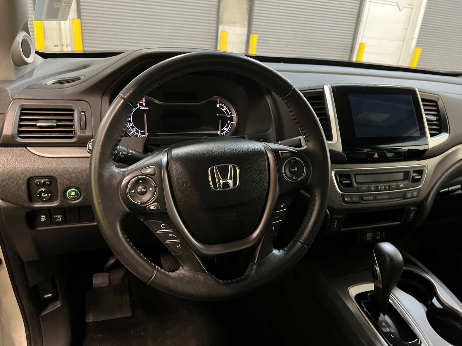 Thumbnail: 2017 Honda Ridgeline - 4