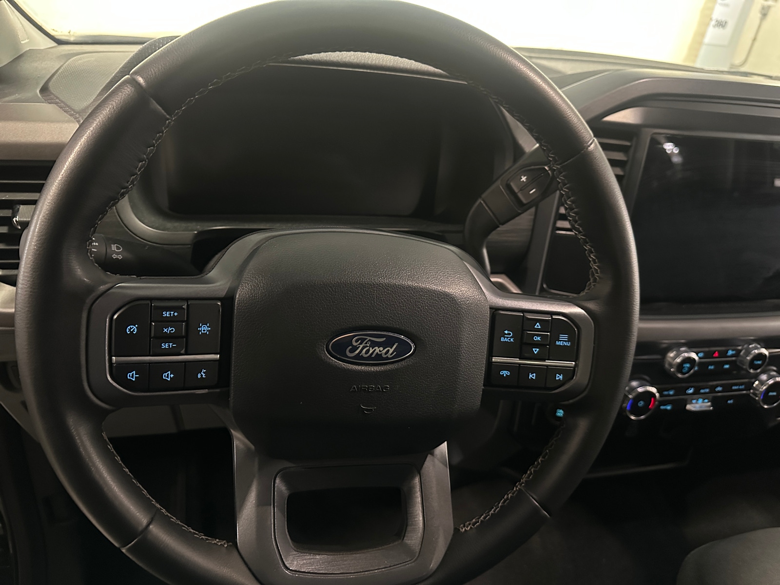 Thumbnail: 2025 Ford Econoline - 5