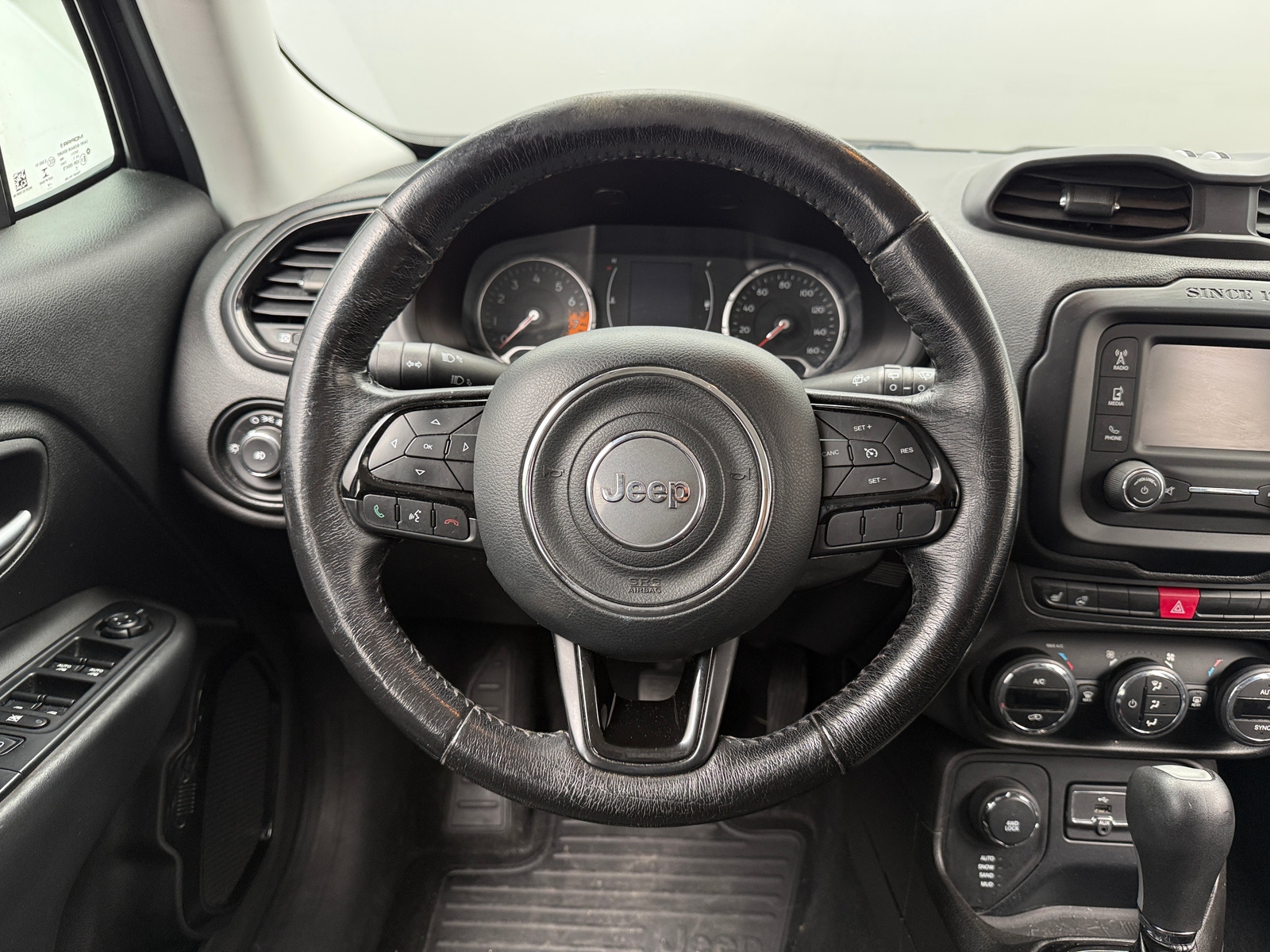 Thumbnail: 2016 Jeep Renegade - 5