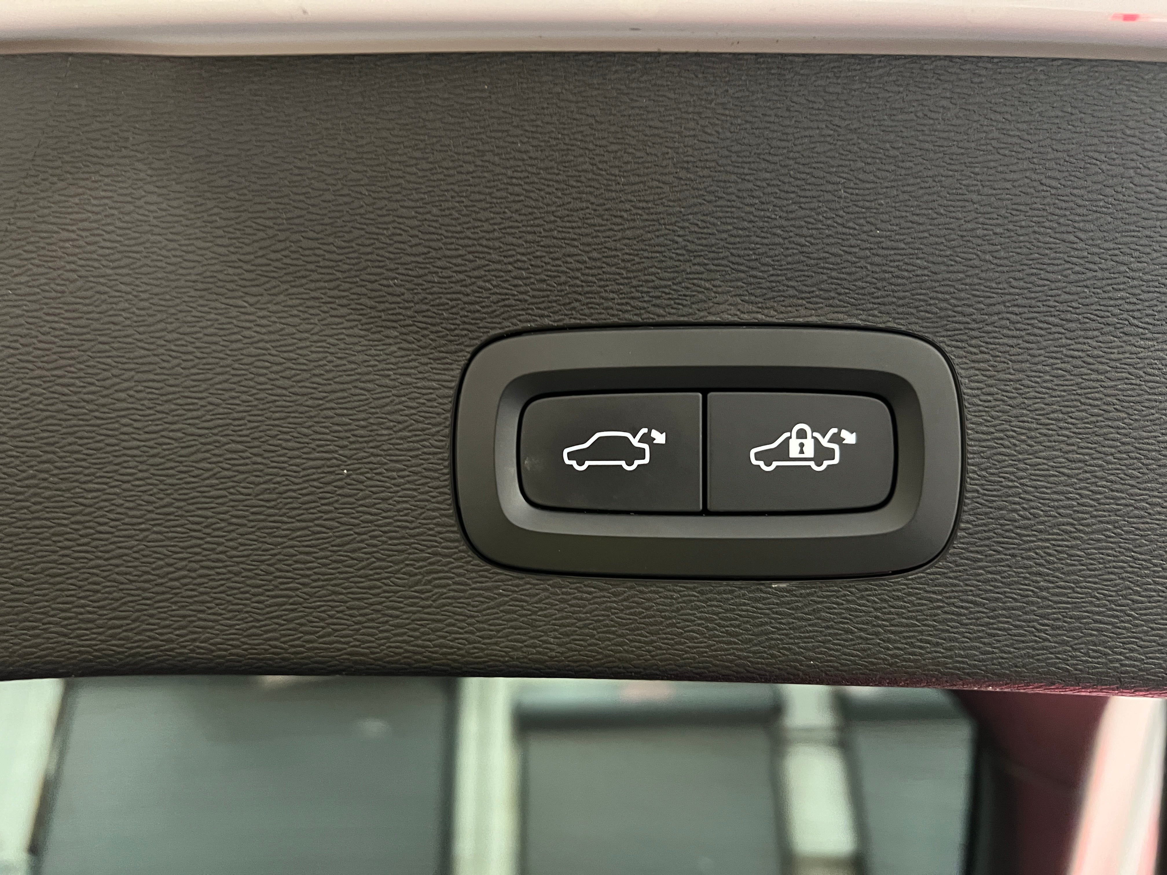 Used 2023 Volvo C40 Ultimate with VIN YV4ED3GMXP2058925 for sale in Auburn, WA