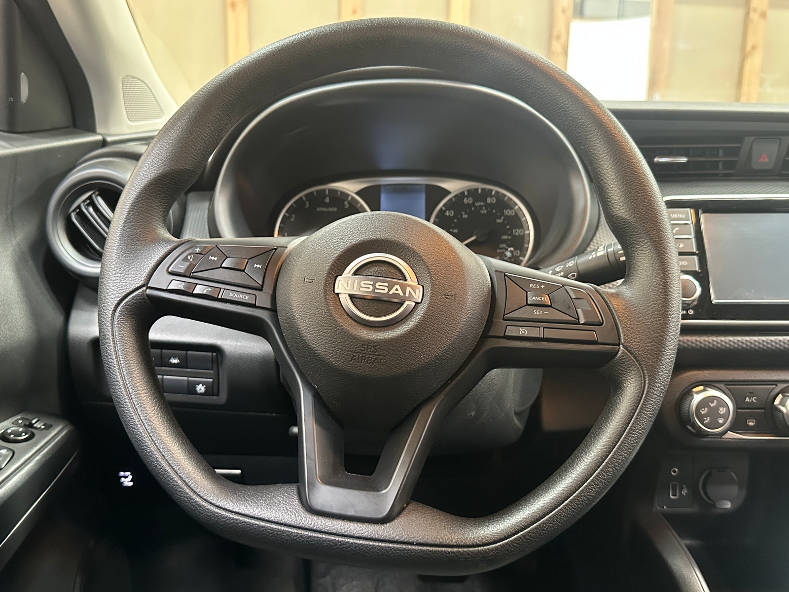 Thumbnail: 2024 Nissan Kicks - 5