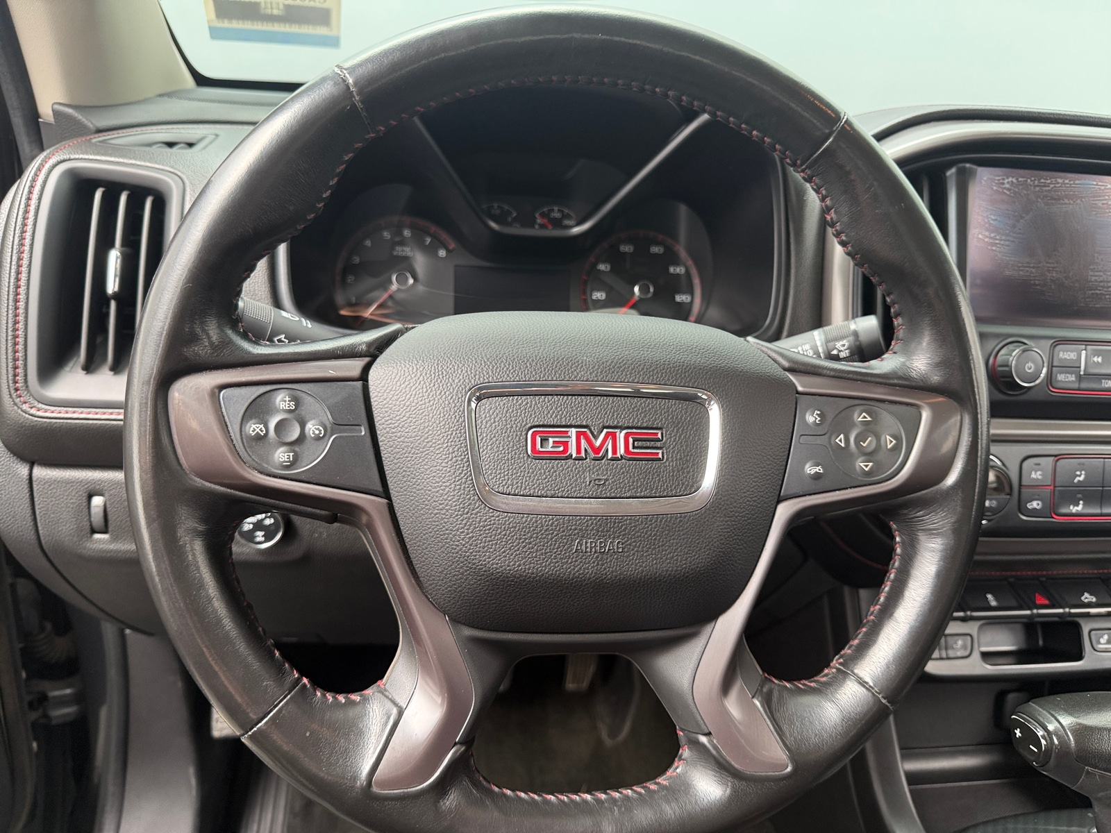 Thumbnail: 2016 GMC Canyon - 5