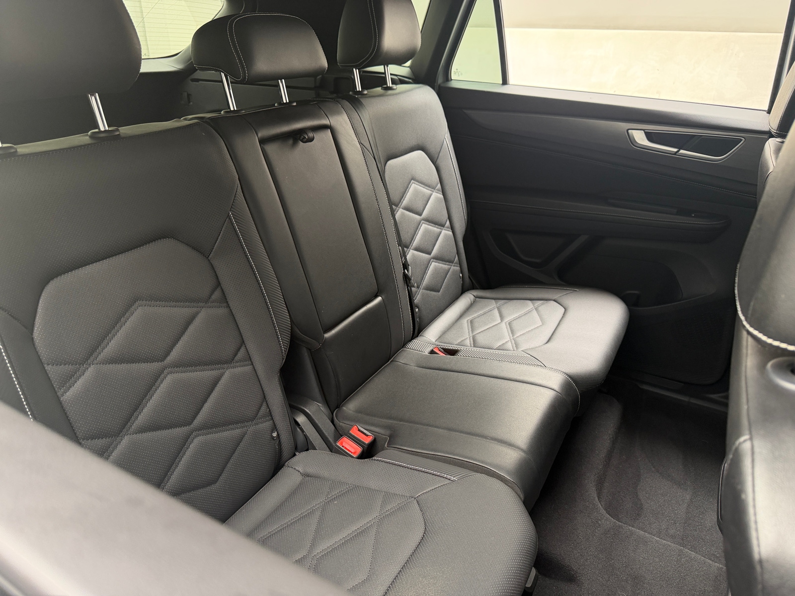 Thumbnail: 2024 Volkswagen Atlas - 5