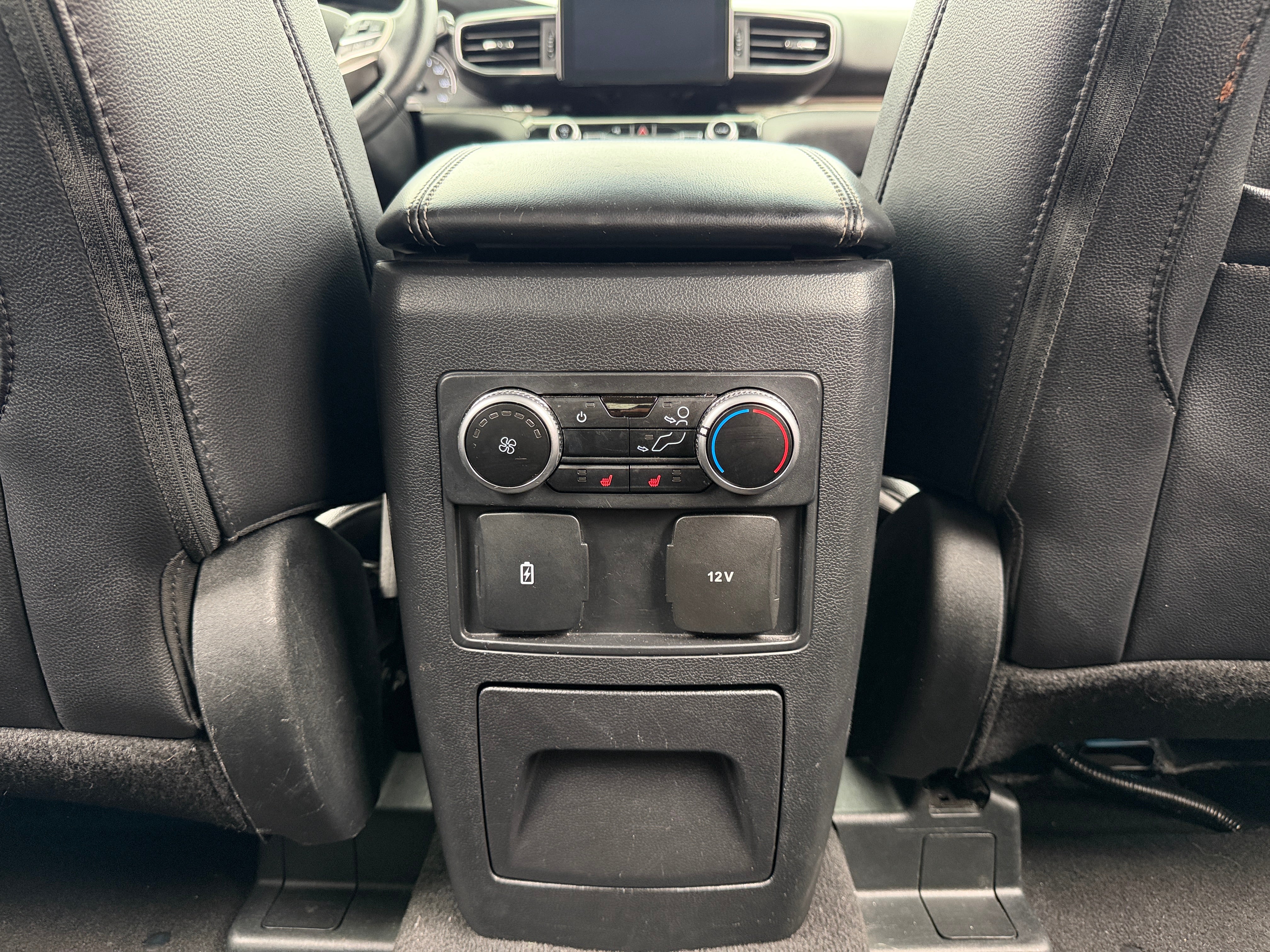2024 Ford Explorer Limited - Photo 4