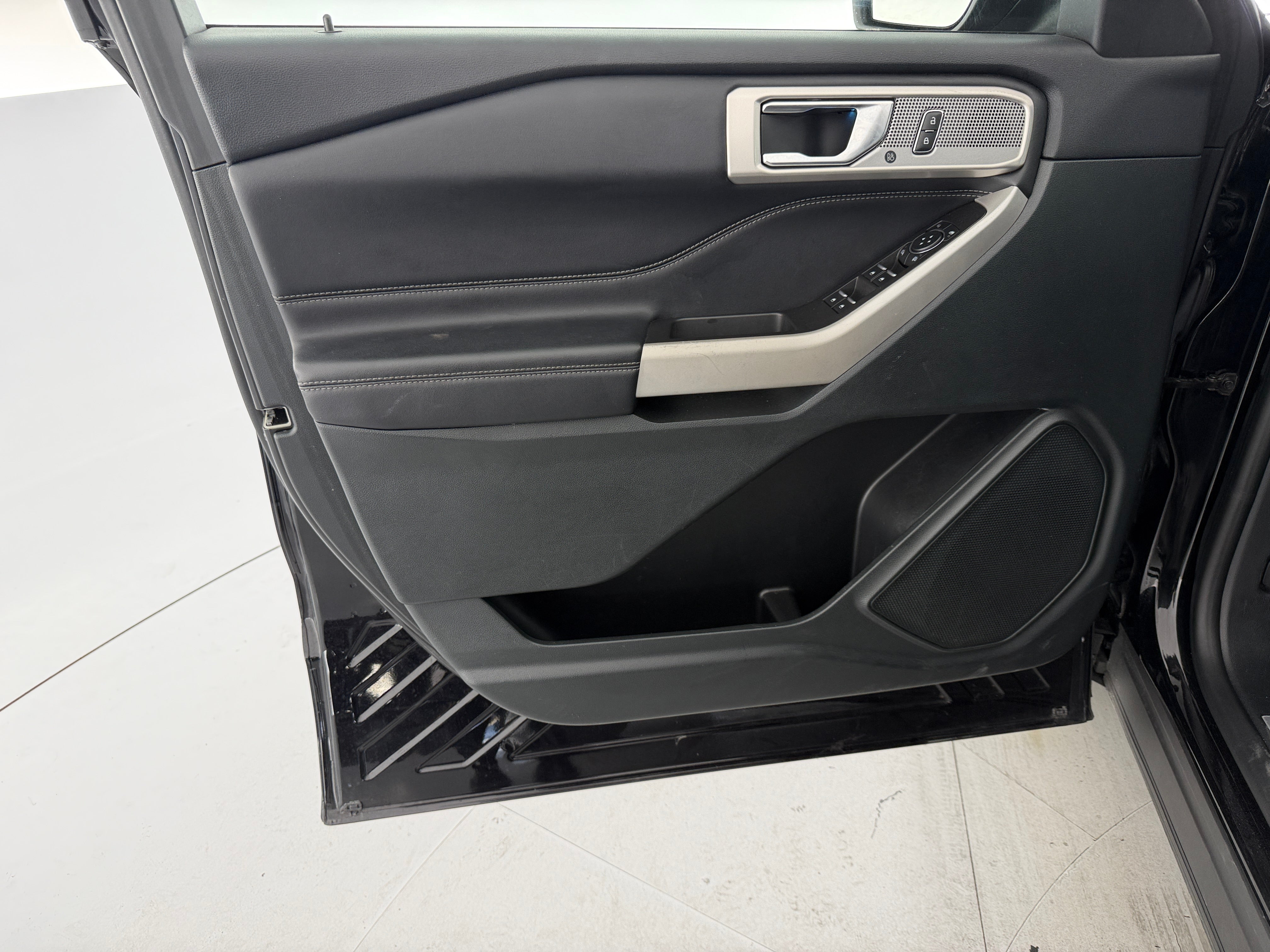 2024 Ford Explorer Limited - Photo 10