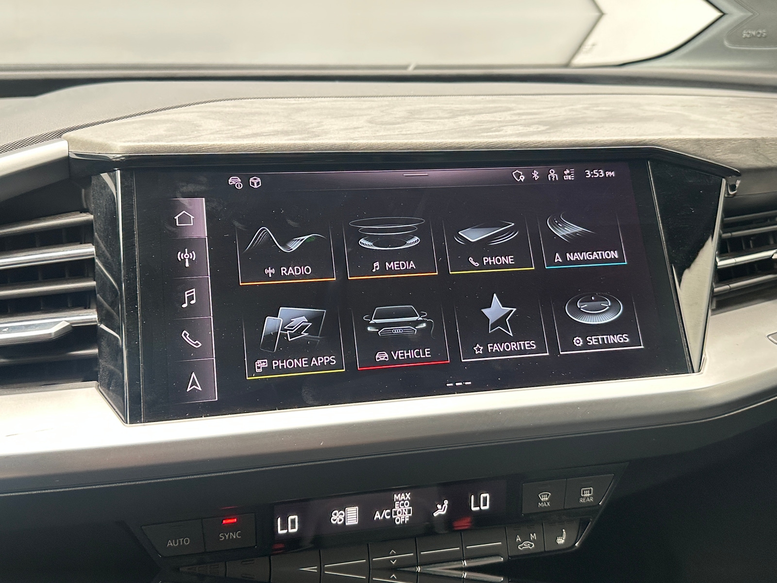Thumbnail: 2023 Audi Q4 e-tron - 4
