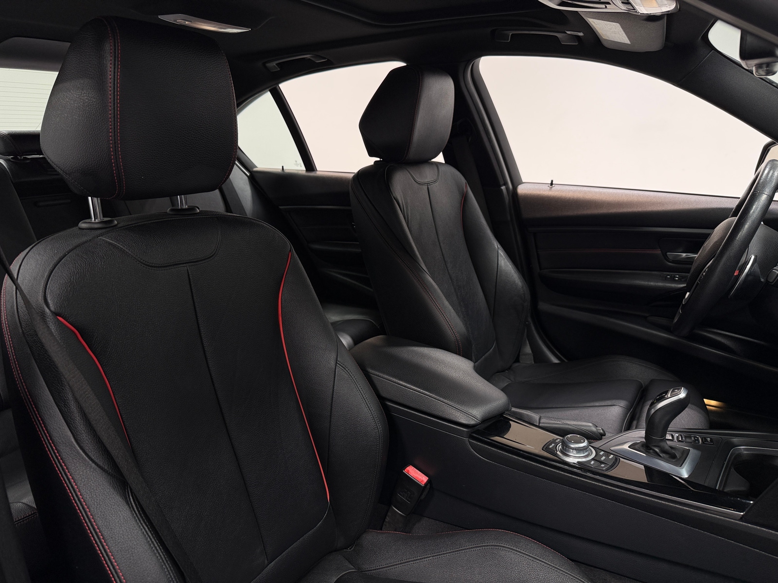 Thumbnail: 2013 BMW 3 Series - 2
