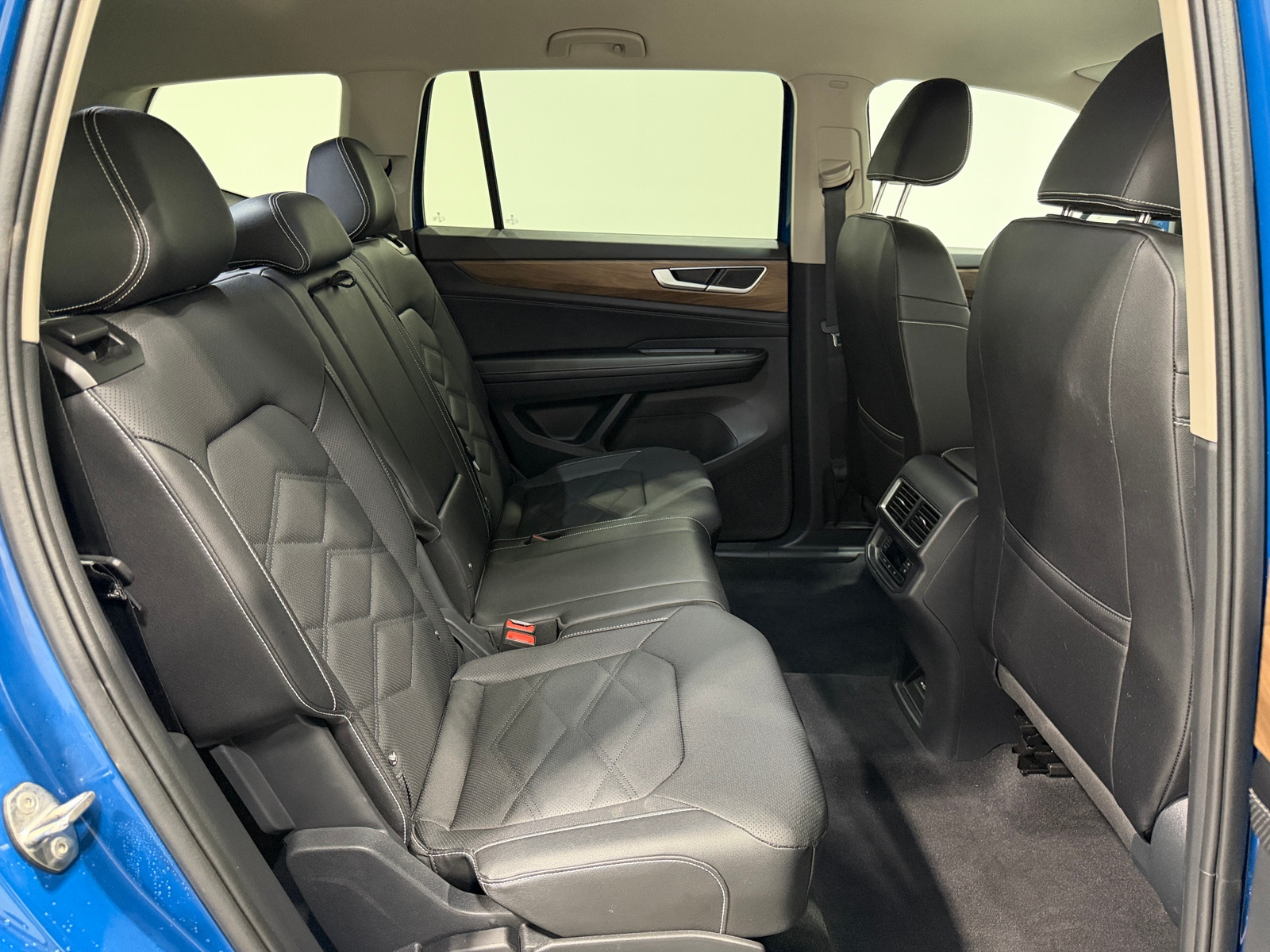 Thumbnail: 2026 Volkswagen Atlas - 6