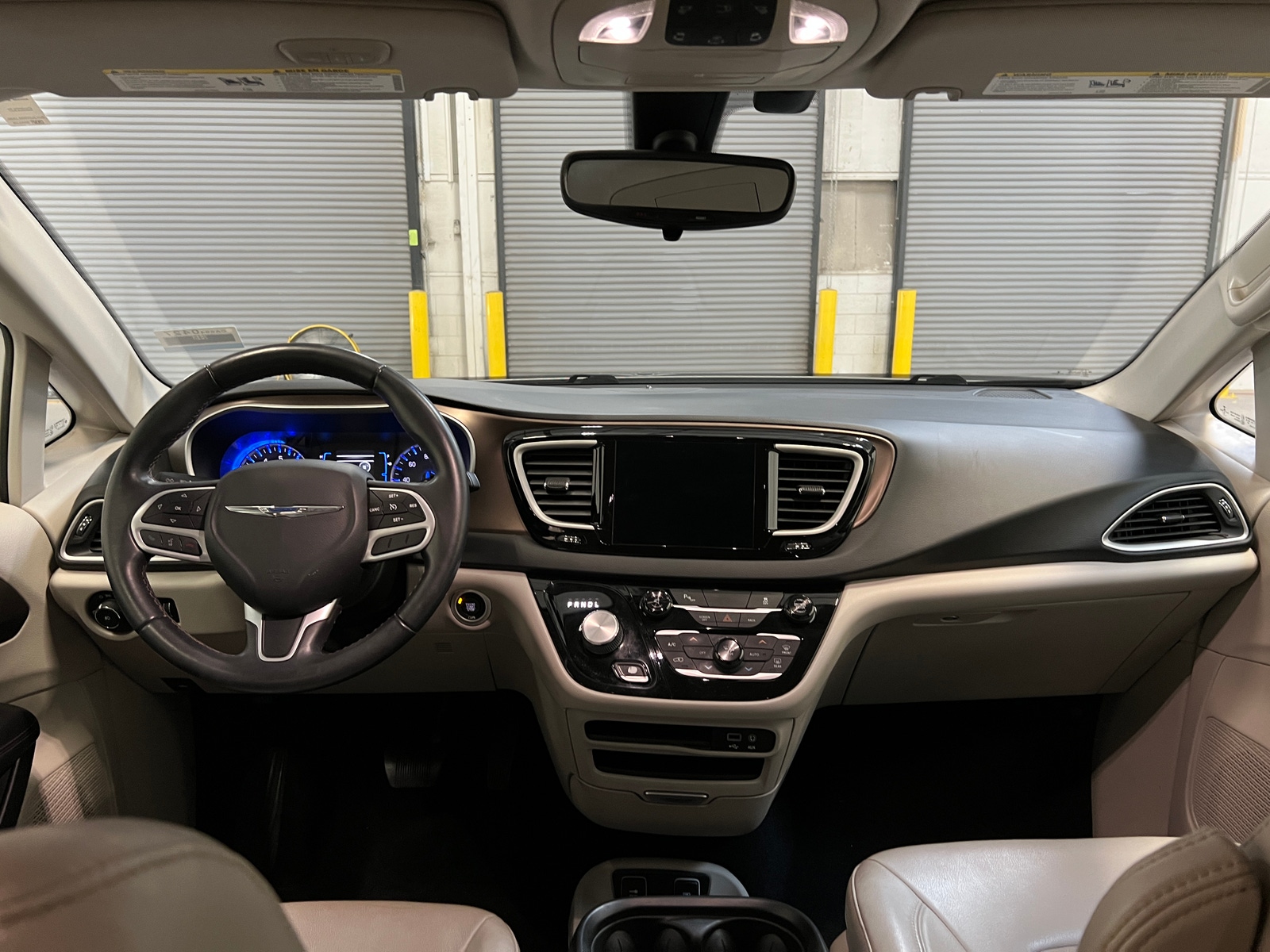 Thumbnail: 2017 Chrysler Pacifica - 2