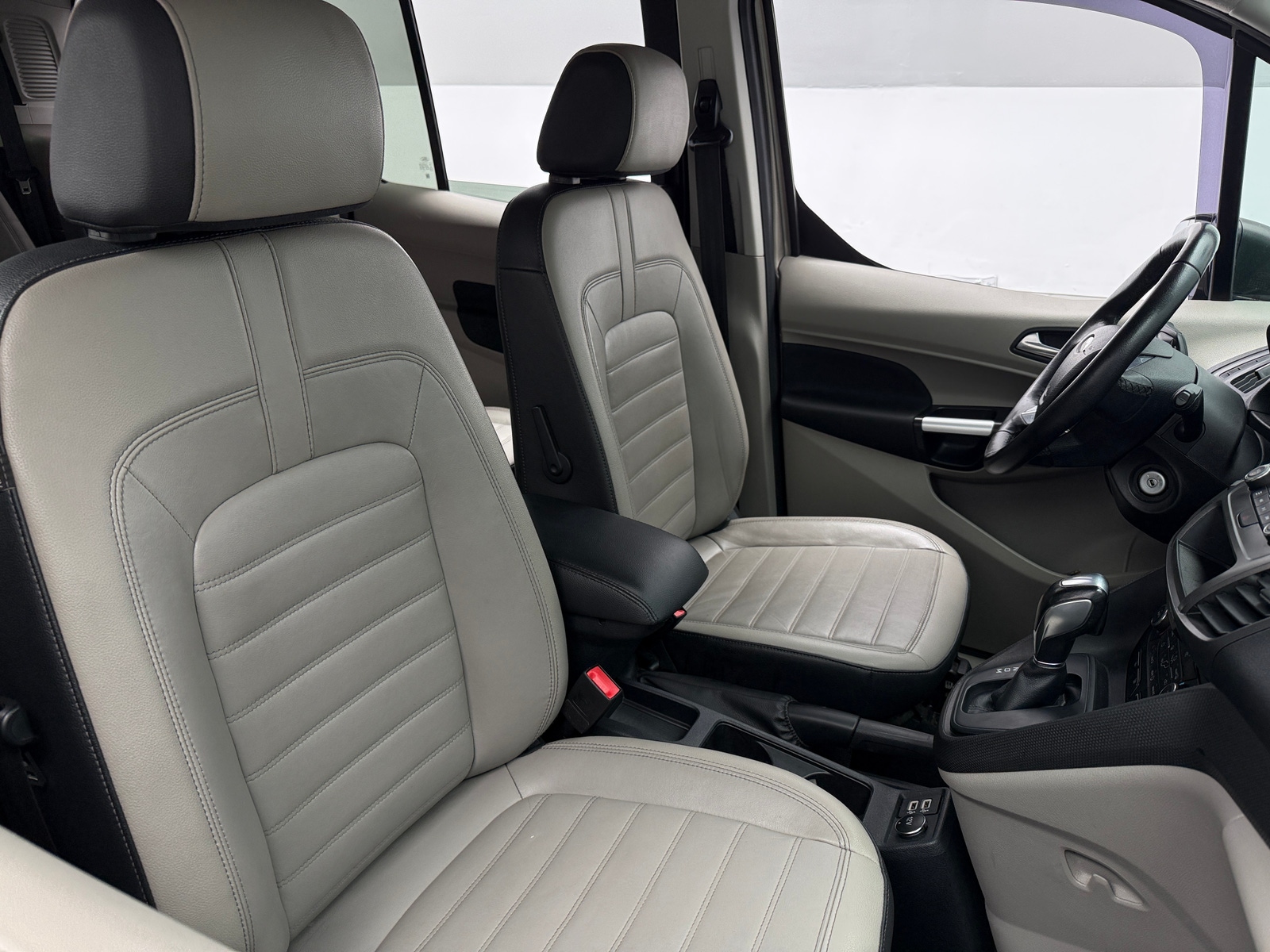 Thumbnail: 2019 Ford Transit Series - 2