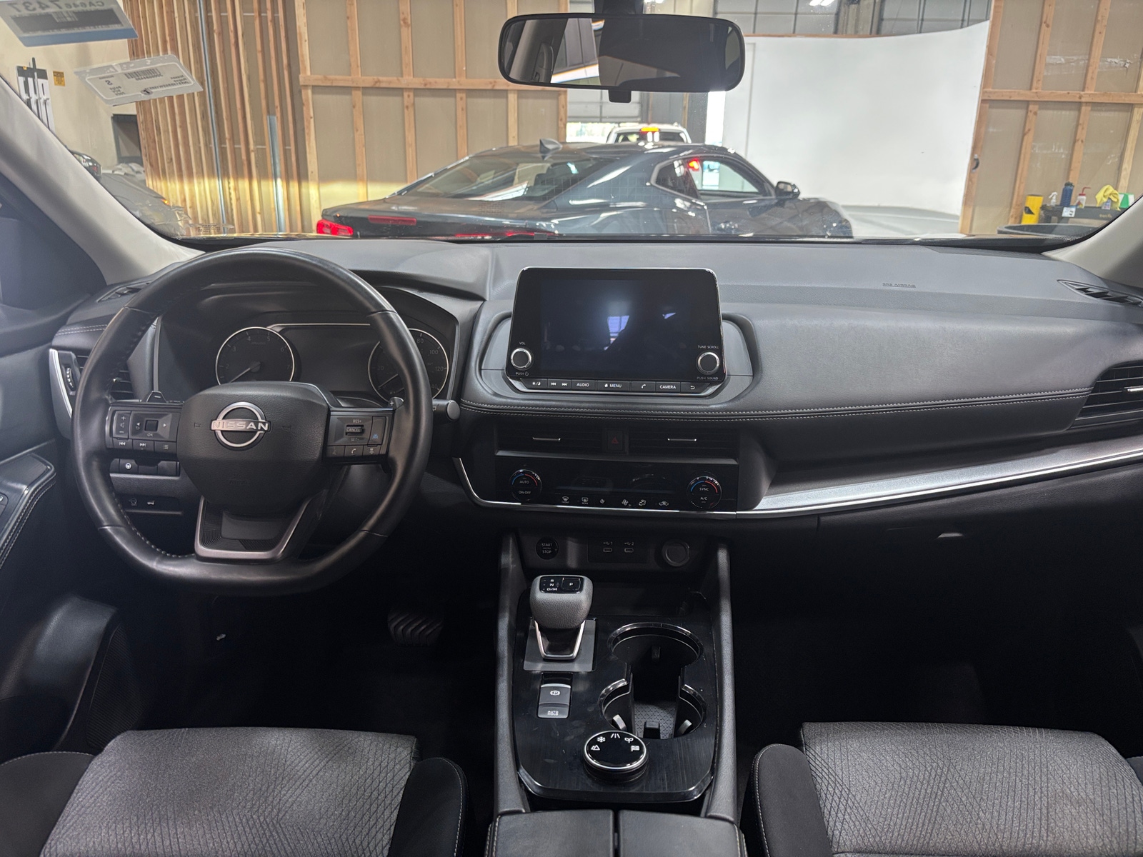 Thumbnail: 2025 Nissan Rogue - 3