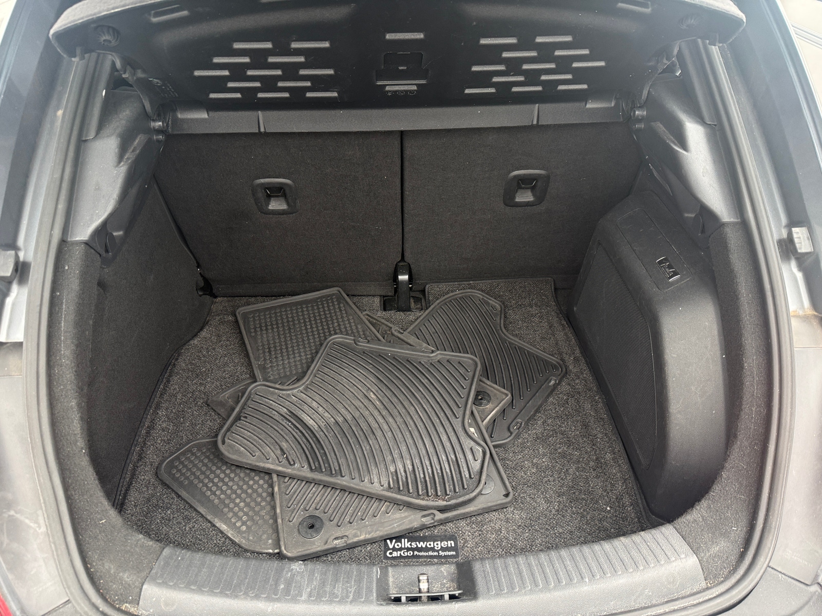 Thumbnail: 2013 Volkswagen Beetle - 7