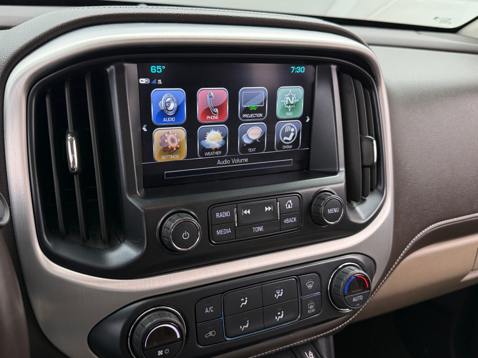 Thumbnail: 2018 GMC Canyon - 3