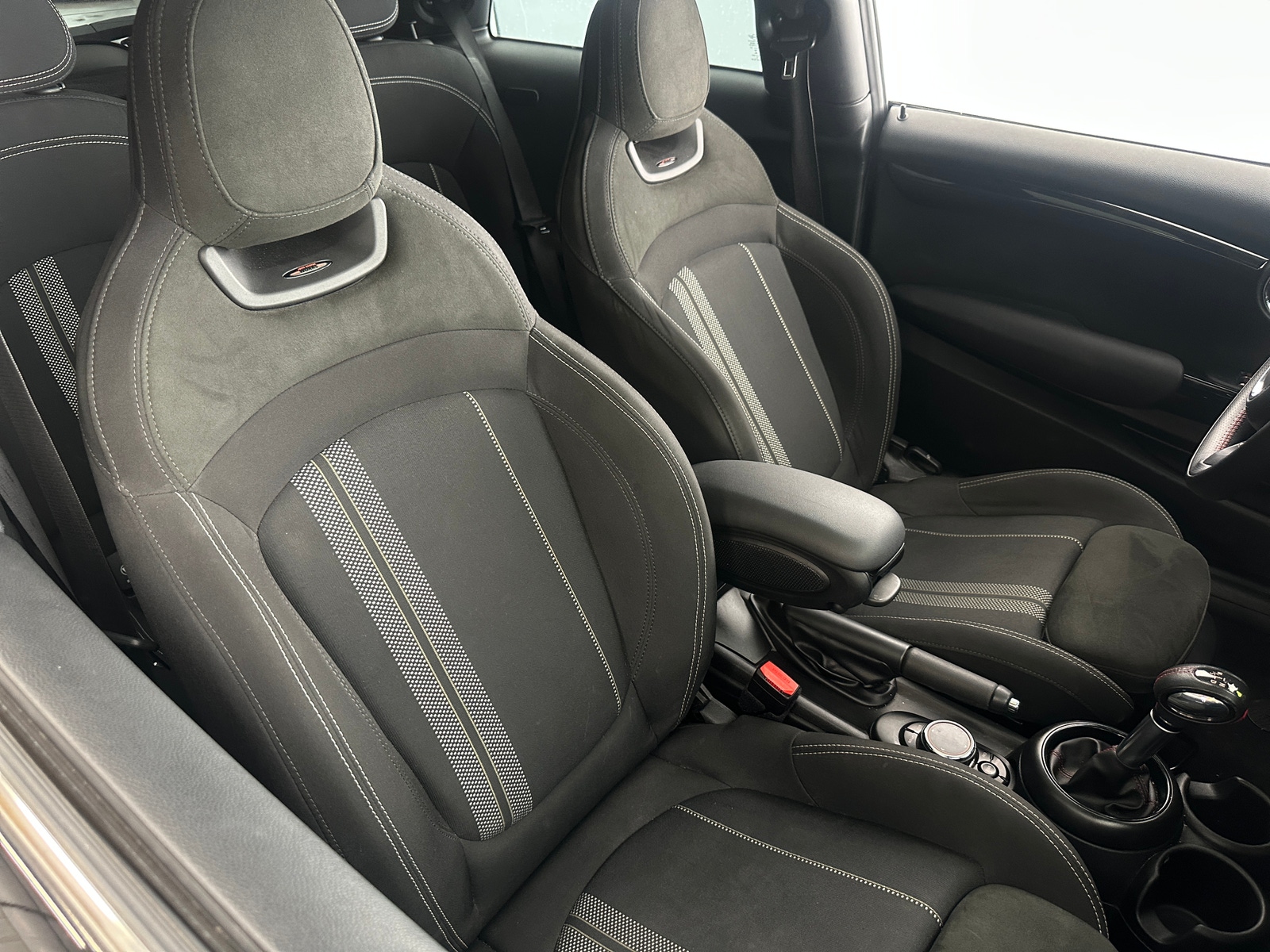 Thumbnail: 2019 MINI Cooper Hardtop - 2