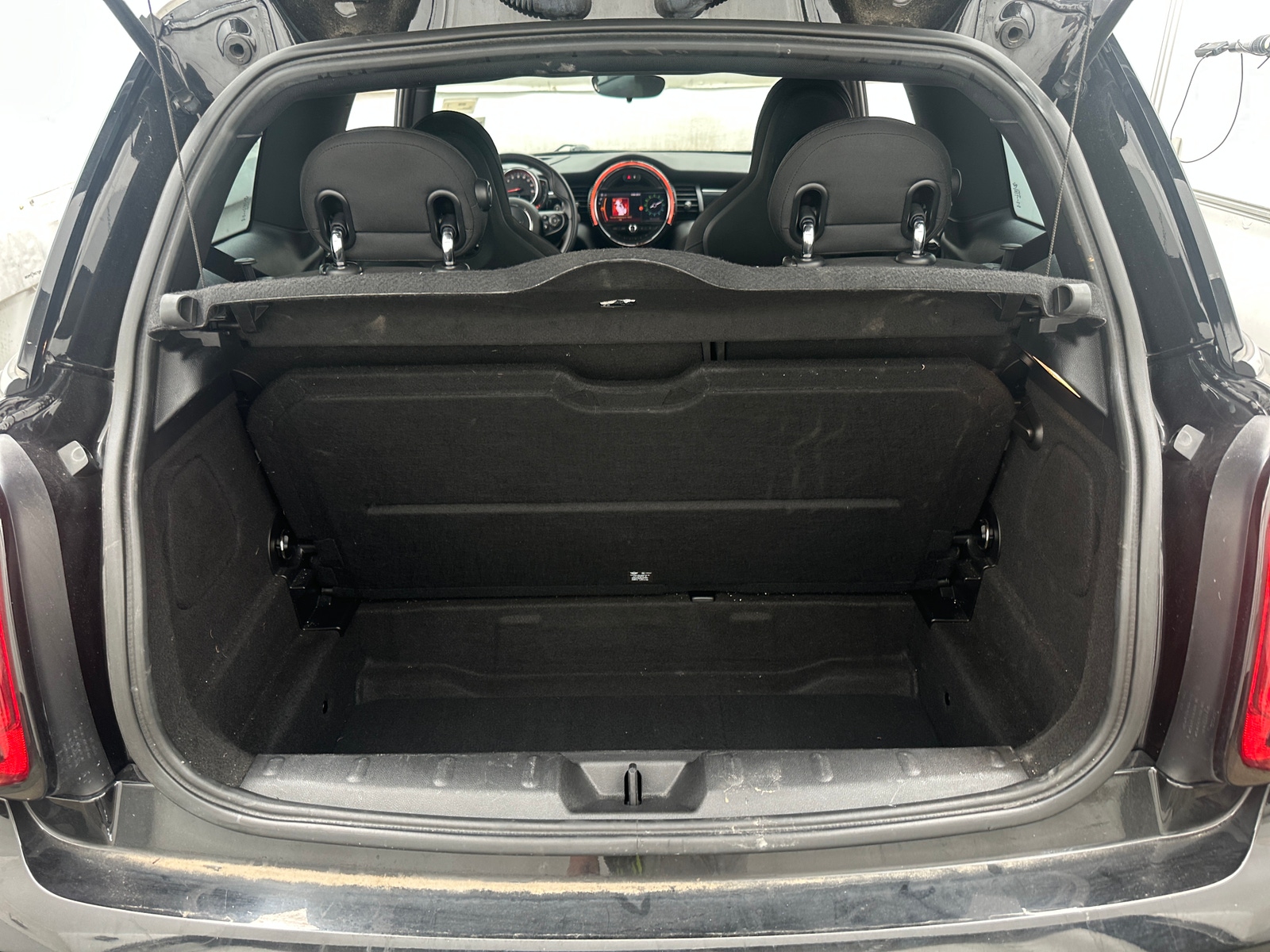Thumbnail: 2019 MINI Cooper Hardtop - 7