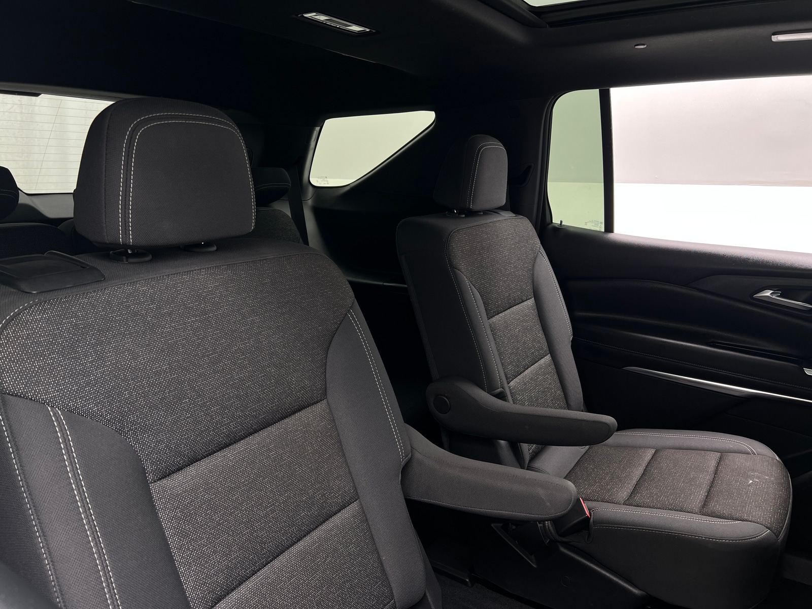 Thumbnail: 2026 Chevrolet Traverse - 6