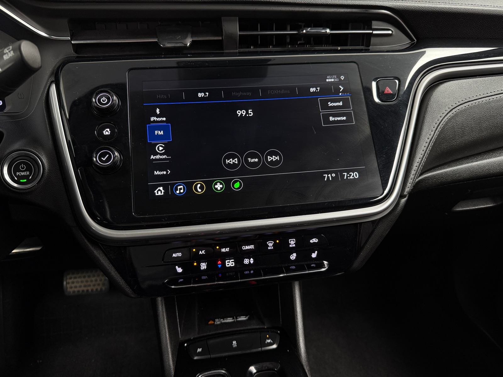 Thumbnail: 2023 Chevrolet Bolt EUV - 4