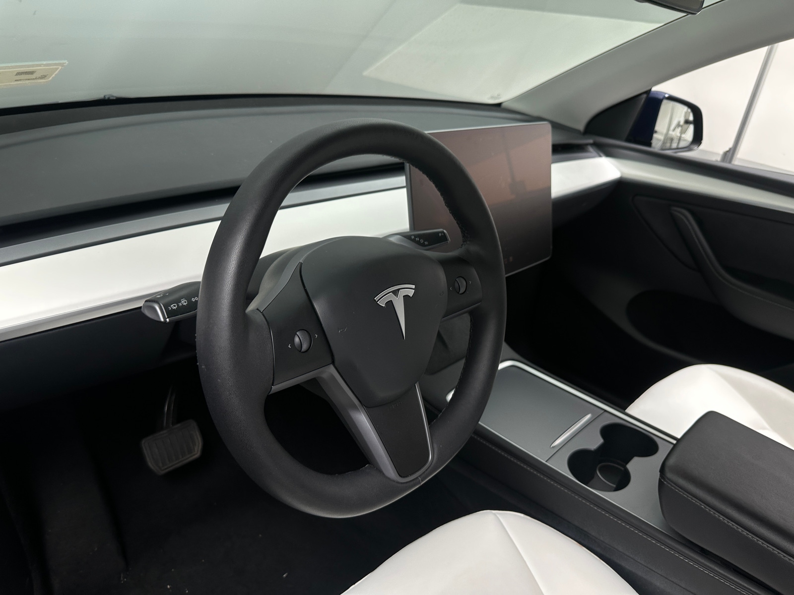 Thumbnail: 2023 Tesla Model Y - 4