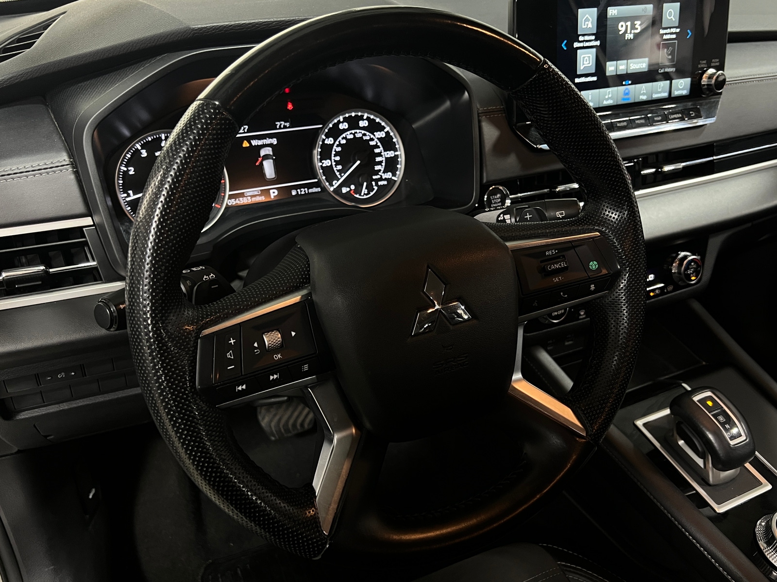 Thumbnail: 2024 Mitsubishi Outlander - 4