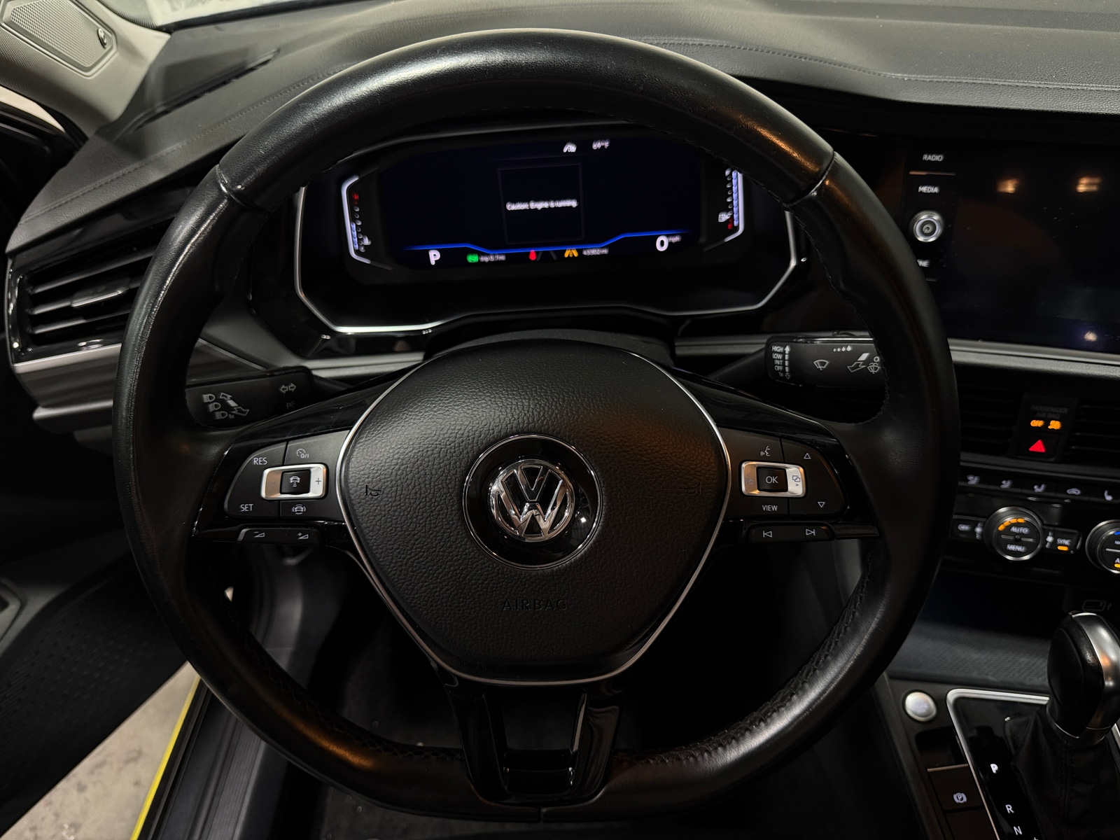 Thumbnail: 2019 Volkswagen Jetta - 4