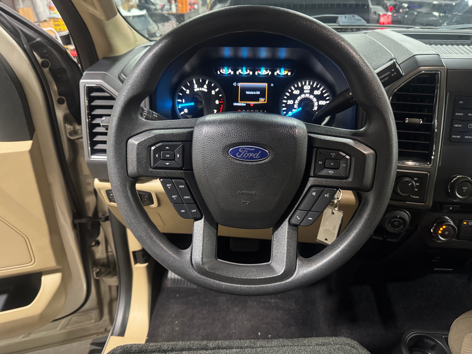 Thumbnail: 2017 Ford Econoline - 5