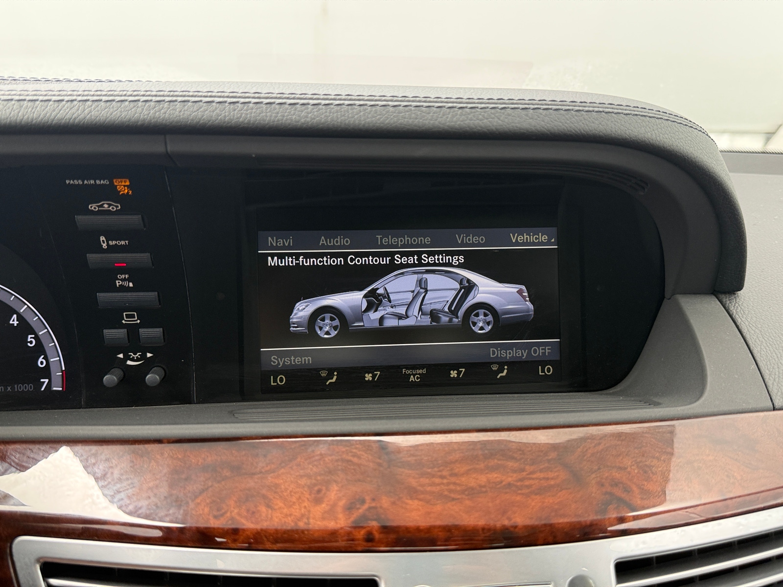 Thumbnail: 2010 Mercedes-Benz S-Class - 4