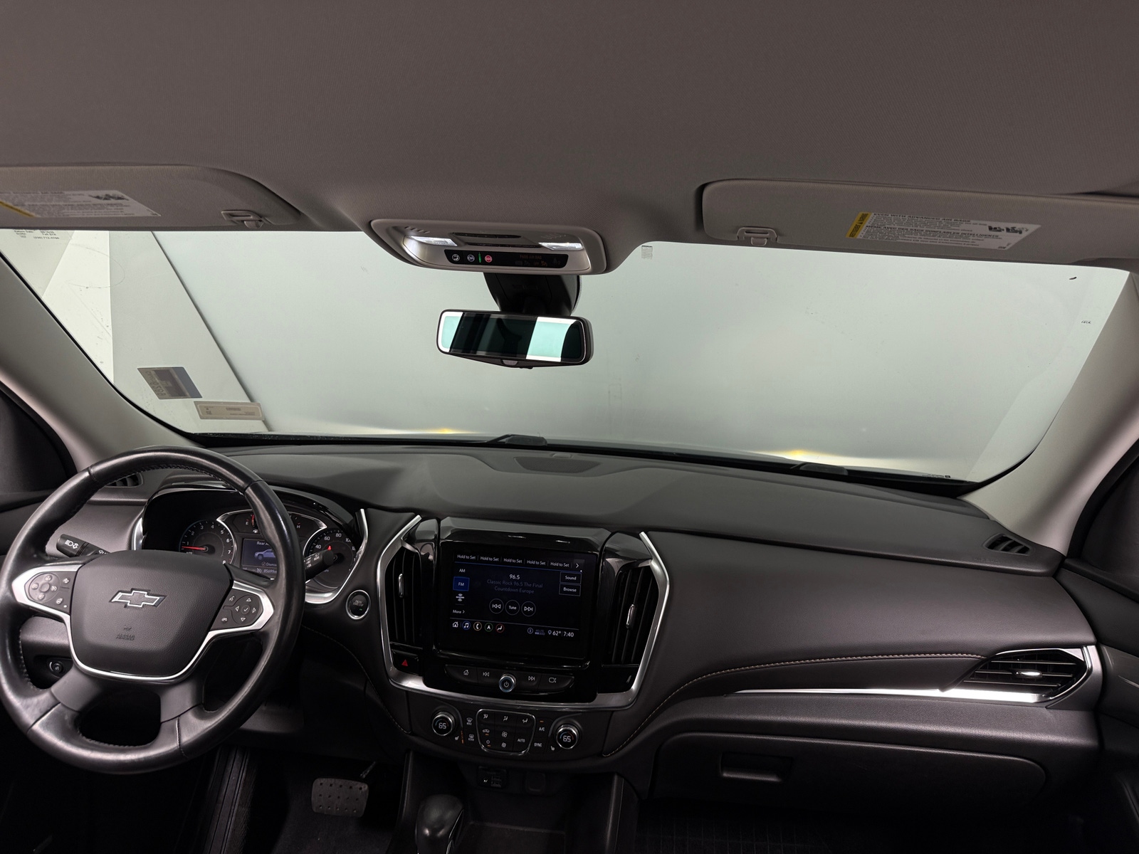 Thumbnail: 2021 Chevrolet Traverse - 2