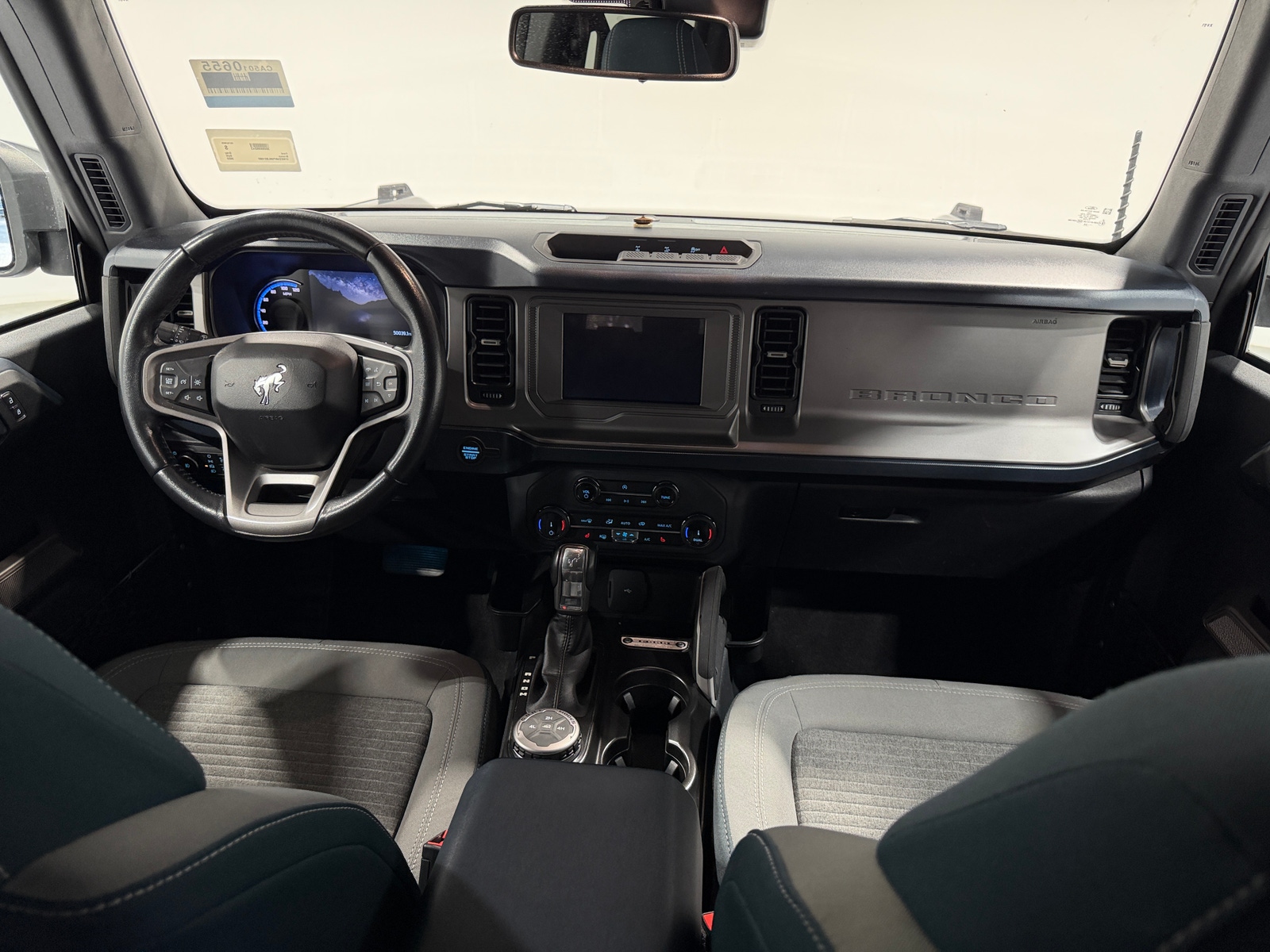 Thumbnail: 2022 Ford Bronco - 3