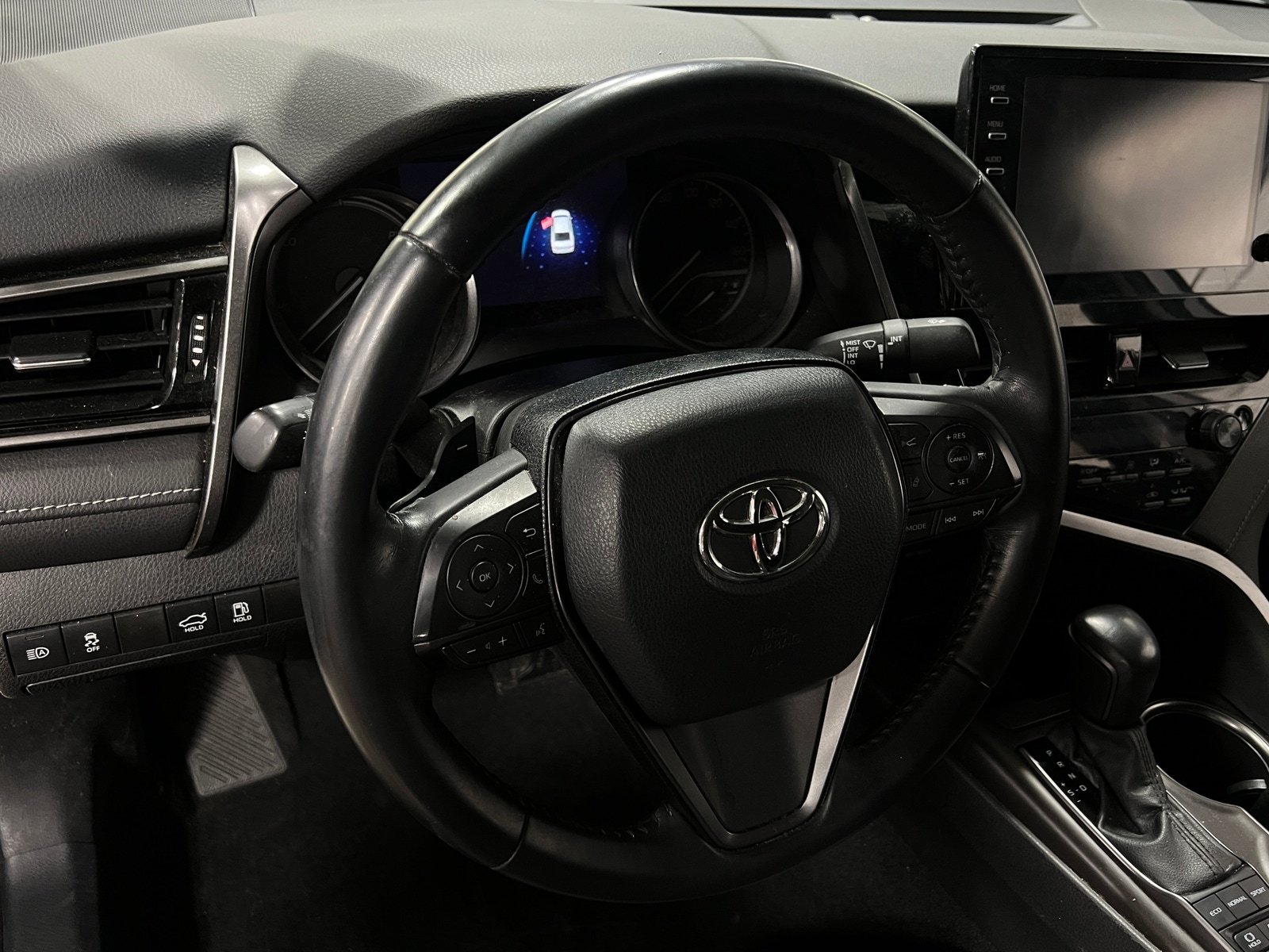 Thumbnail: 2022 Toyota Camry - 5