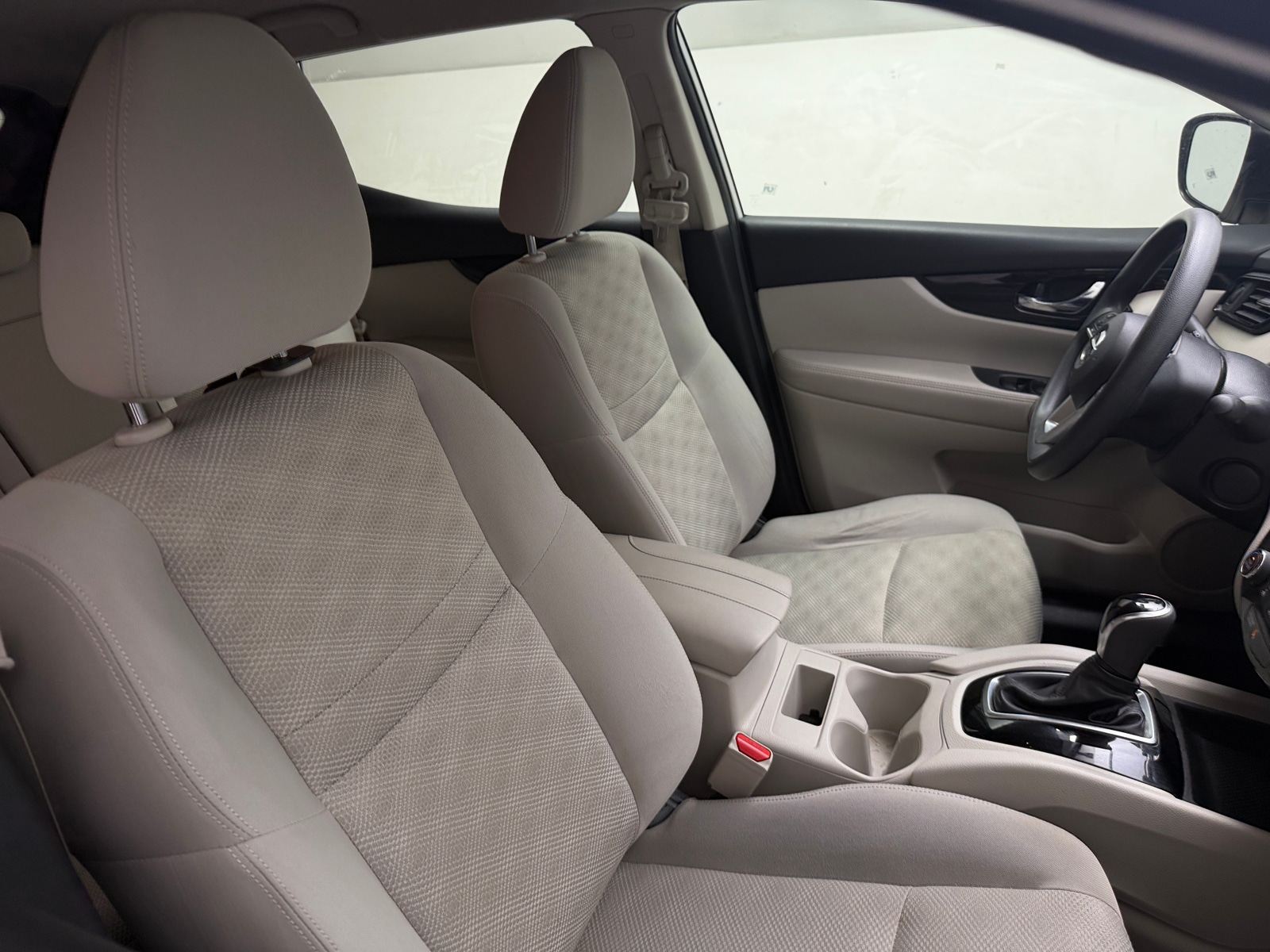 Thumbnail: 2018 Nissan Rogue Sport - 2