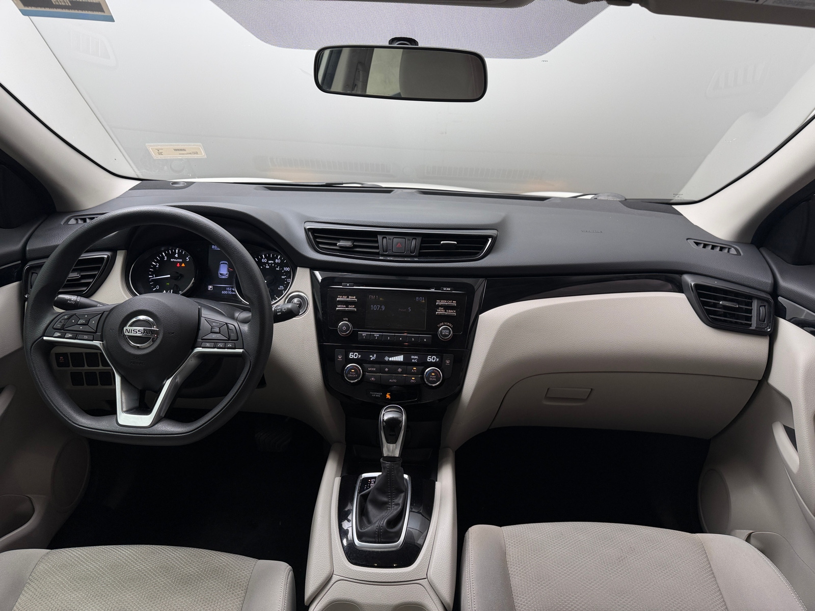 Thumbnail: 2018 Nissan Rogue Sport - 3