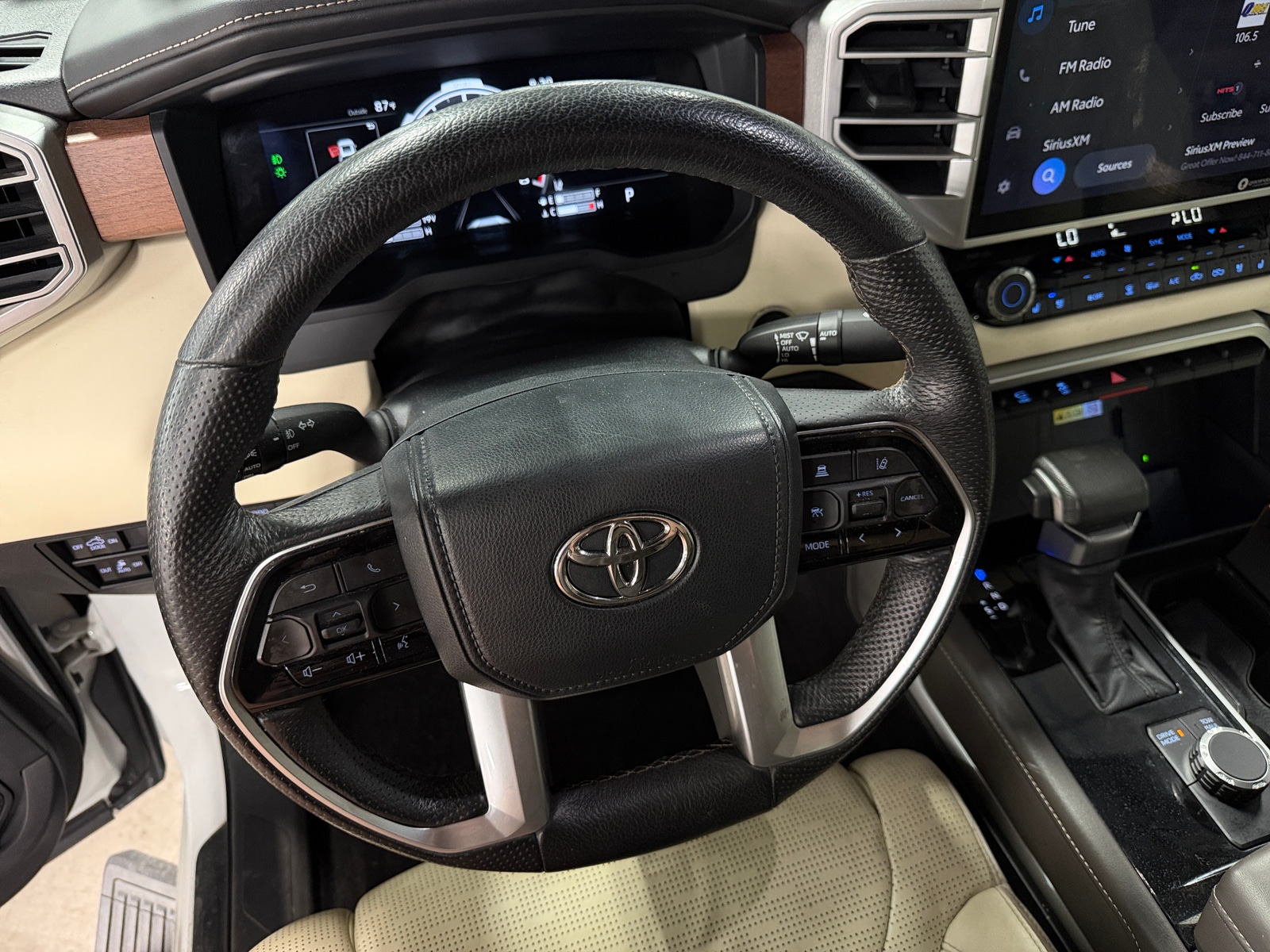 Thumbnail: 2022 Toyota Tundra - 4