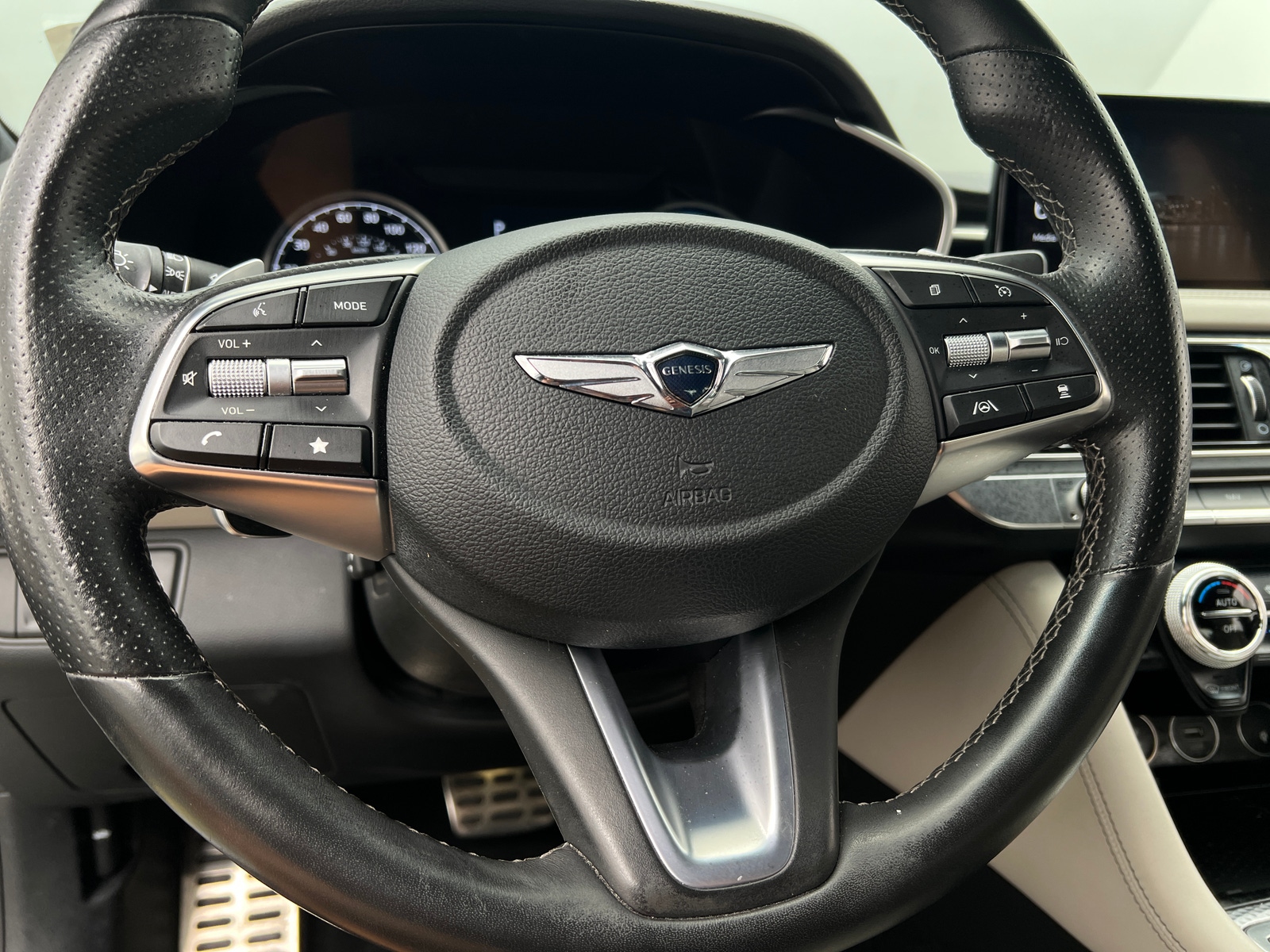 Thumbnail: 2022 Genesis G70 - 4