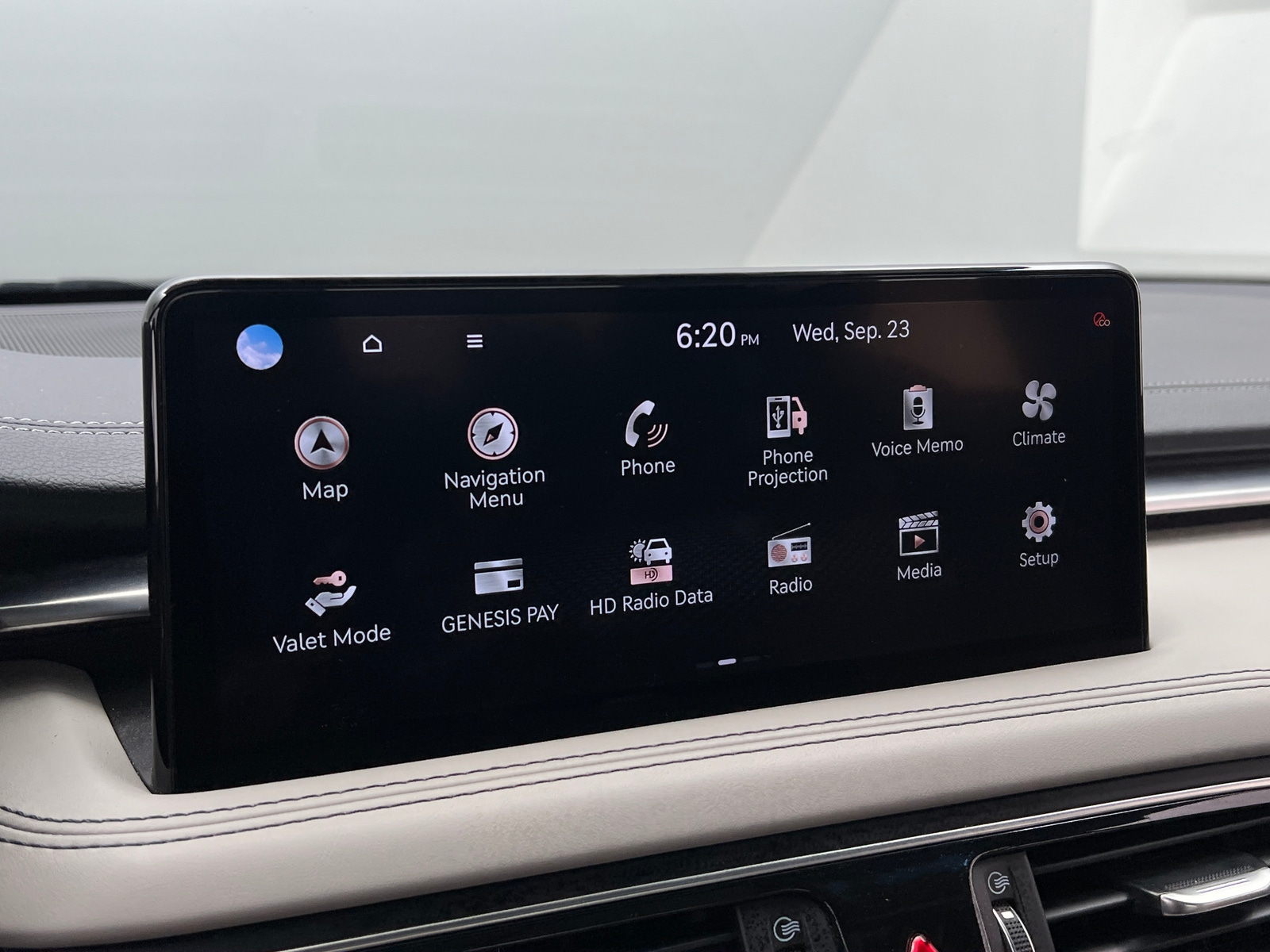 Thumbnail: 2022 Genesis G70 - 3