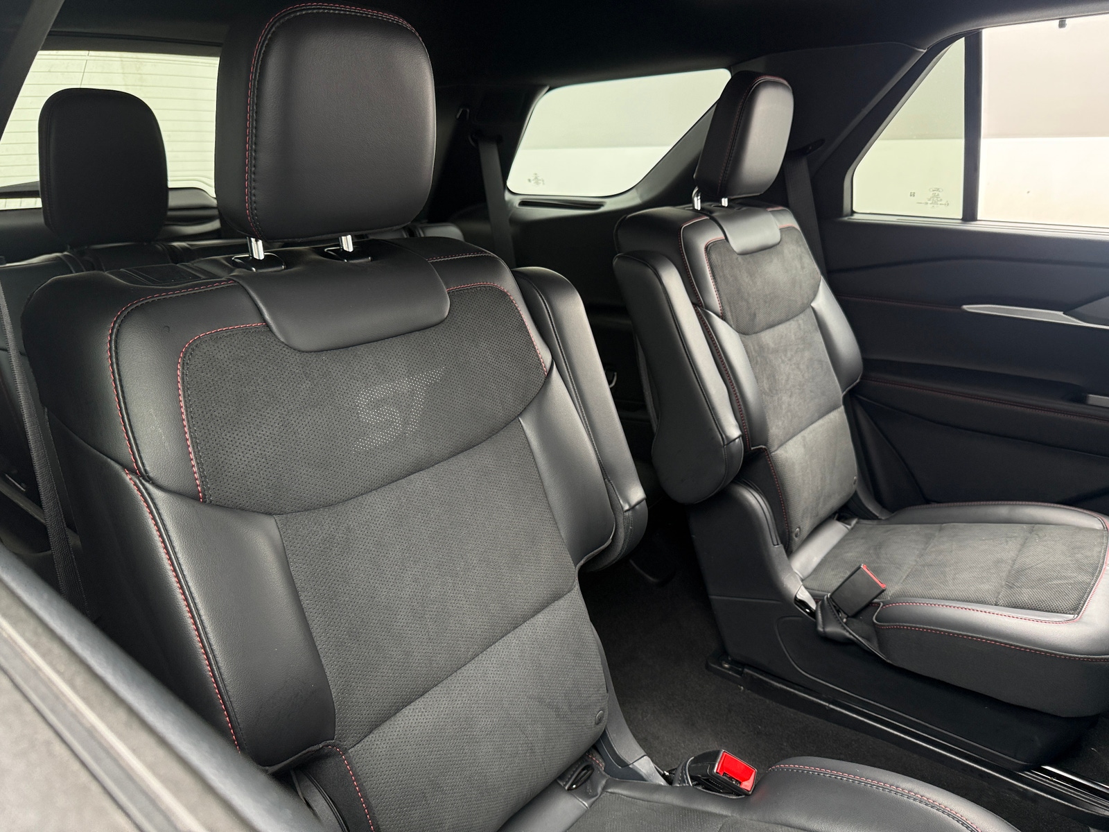 Thumbnail: 2025 Ford Explorer - 5
