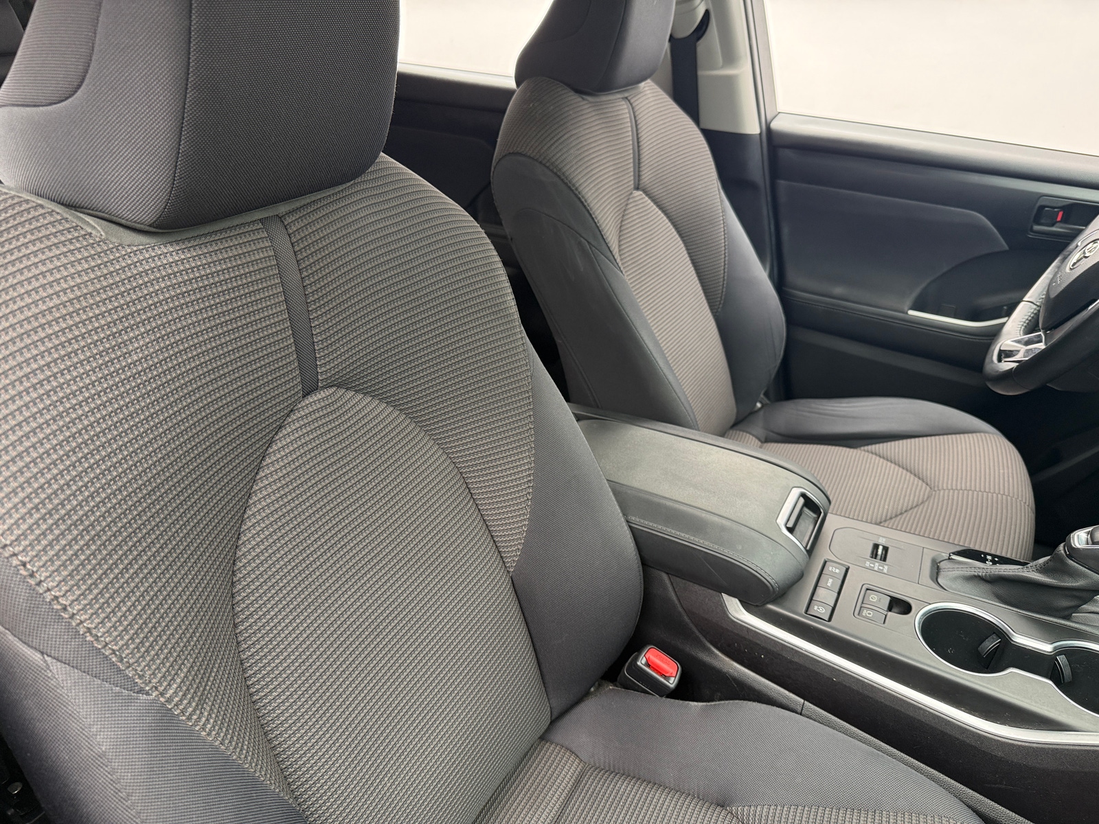 Thumbnail: 2021 Toyota Highlander - 2