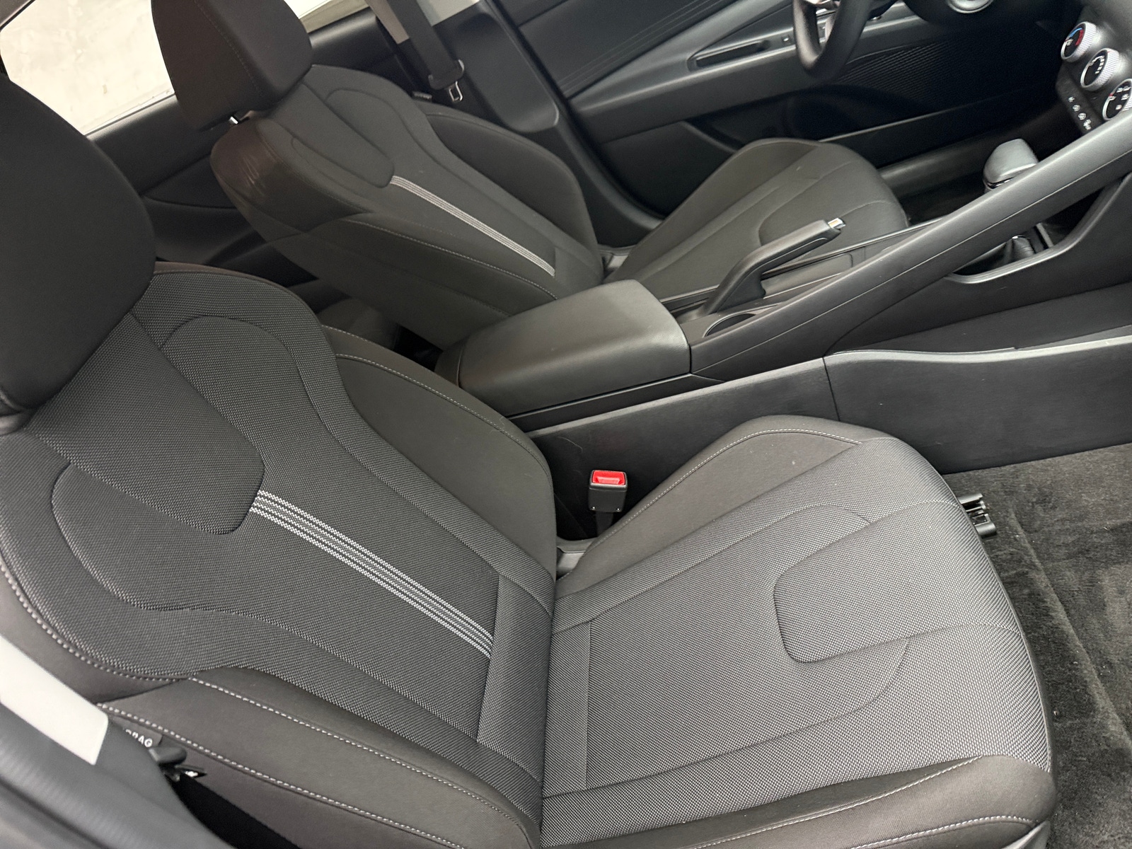 Thumbnail: 2025 Hyundai Elantra - 2