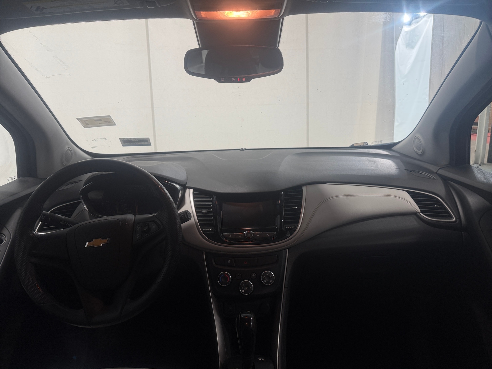 Thumbnail: 2020 Chevrolet Trax - 3