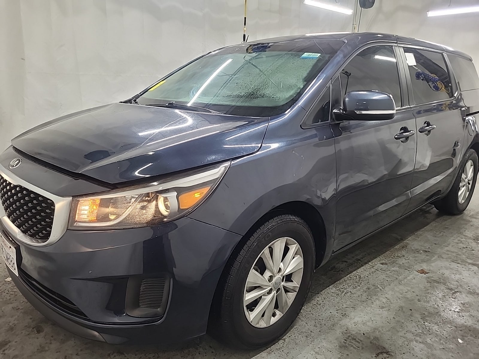 2017 Kia Sedona LX