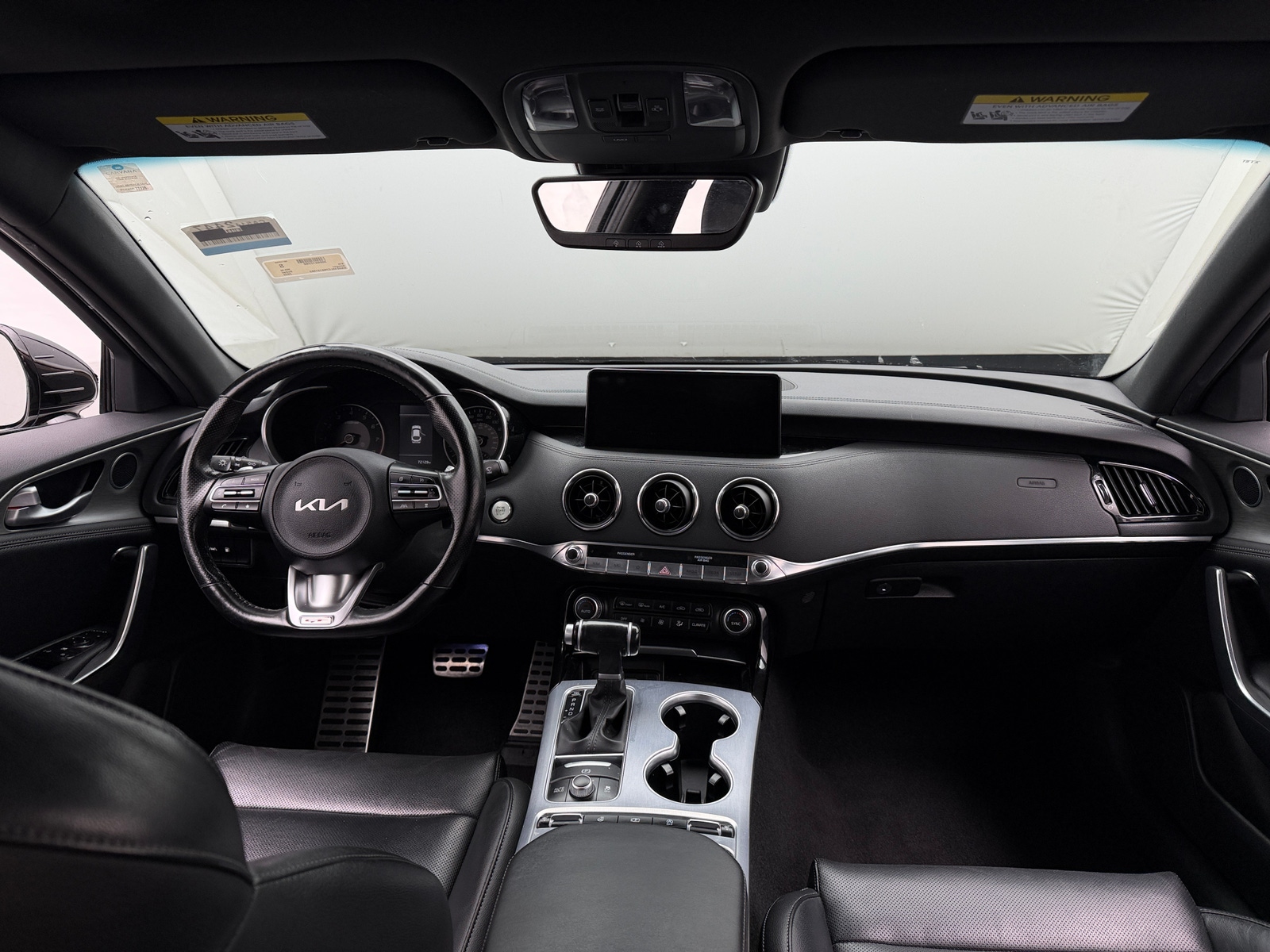 Thumbnail: 2022 Kia Stinger - 2