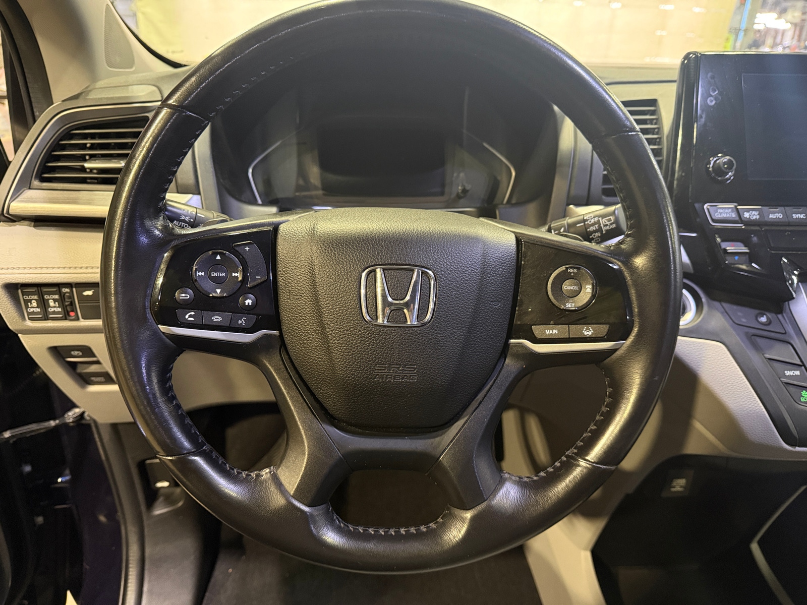 Thumbnail: 2018 Honda Odyssey - 4