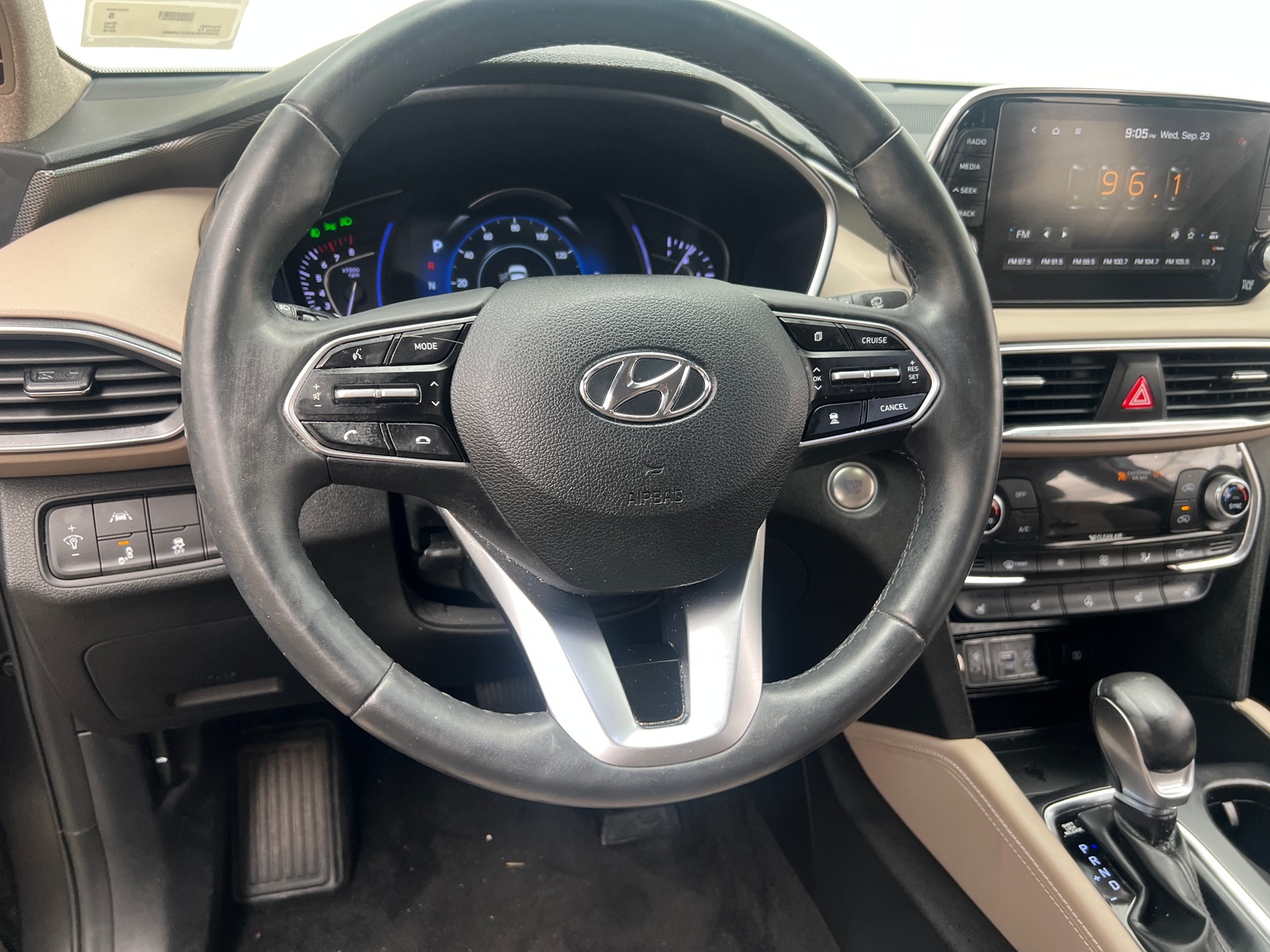 Thumbnail: 2019 Hyundai Santa Fe - 4