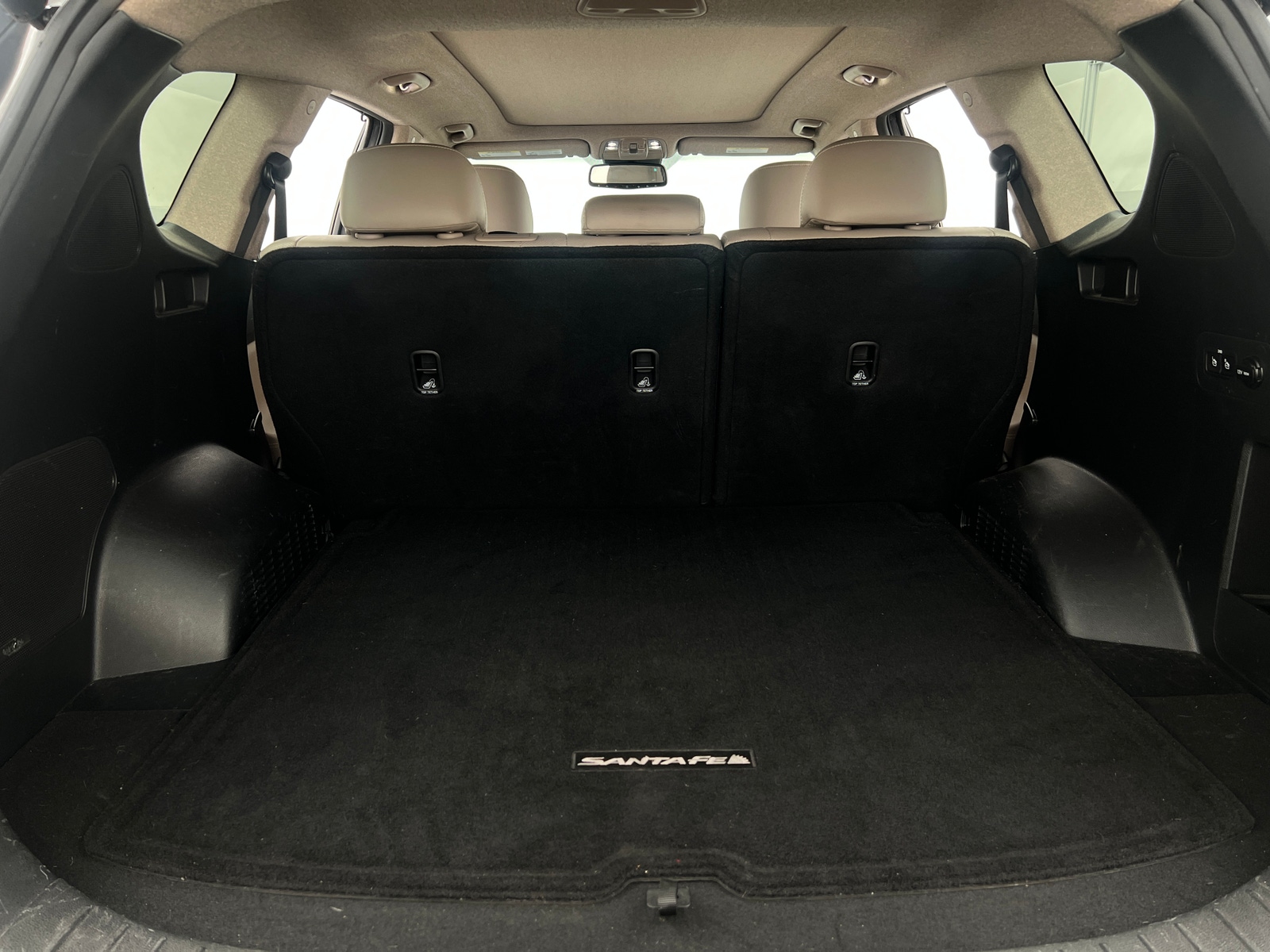 Thumbnail: 2019 Hyundai Santa Fe - 6