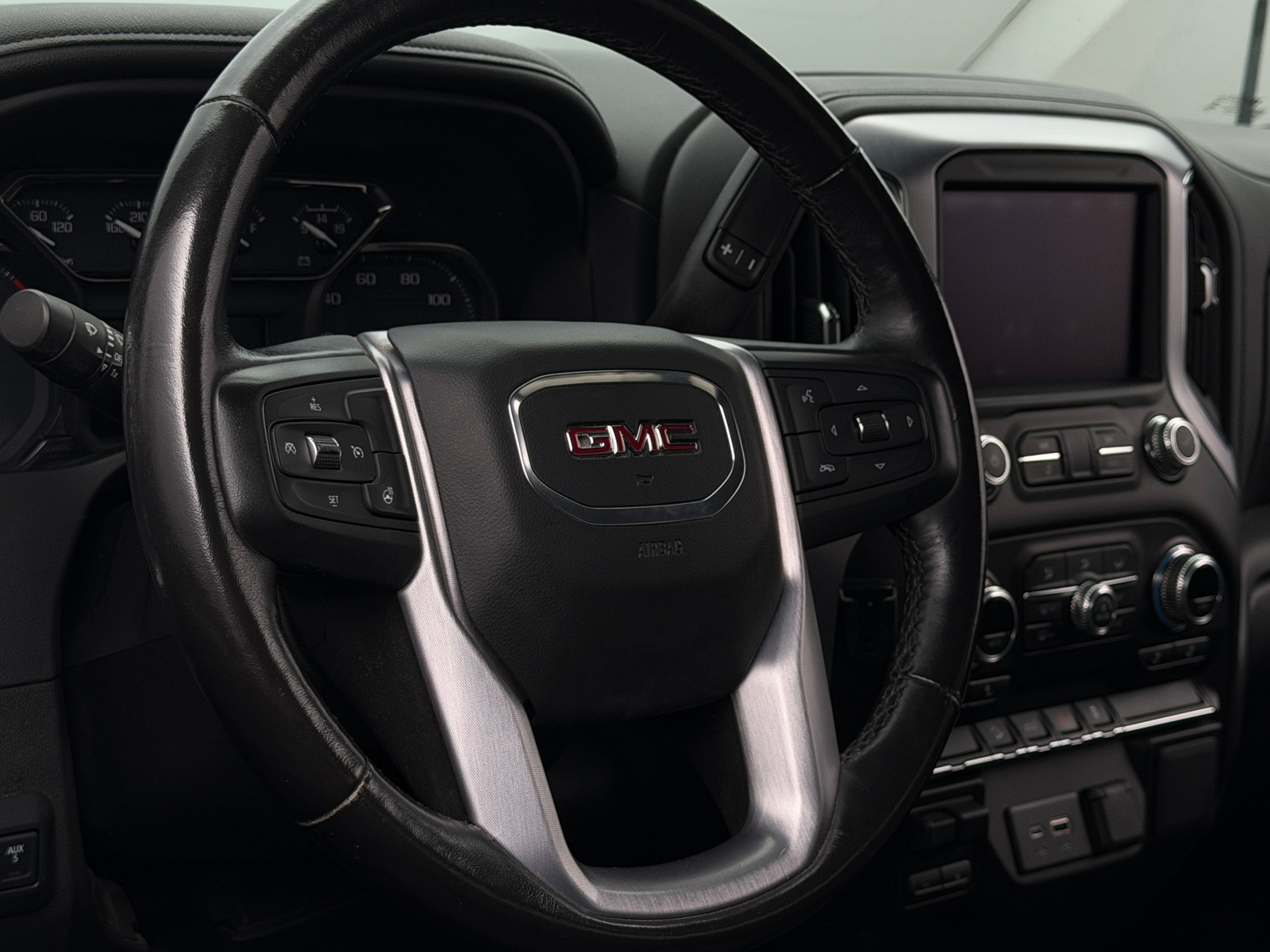 Thumbnail: 2022 GMC Sierra 2500 - 4