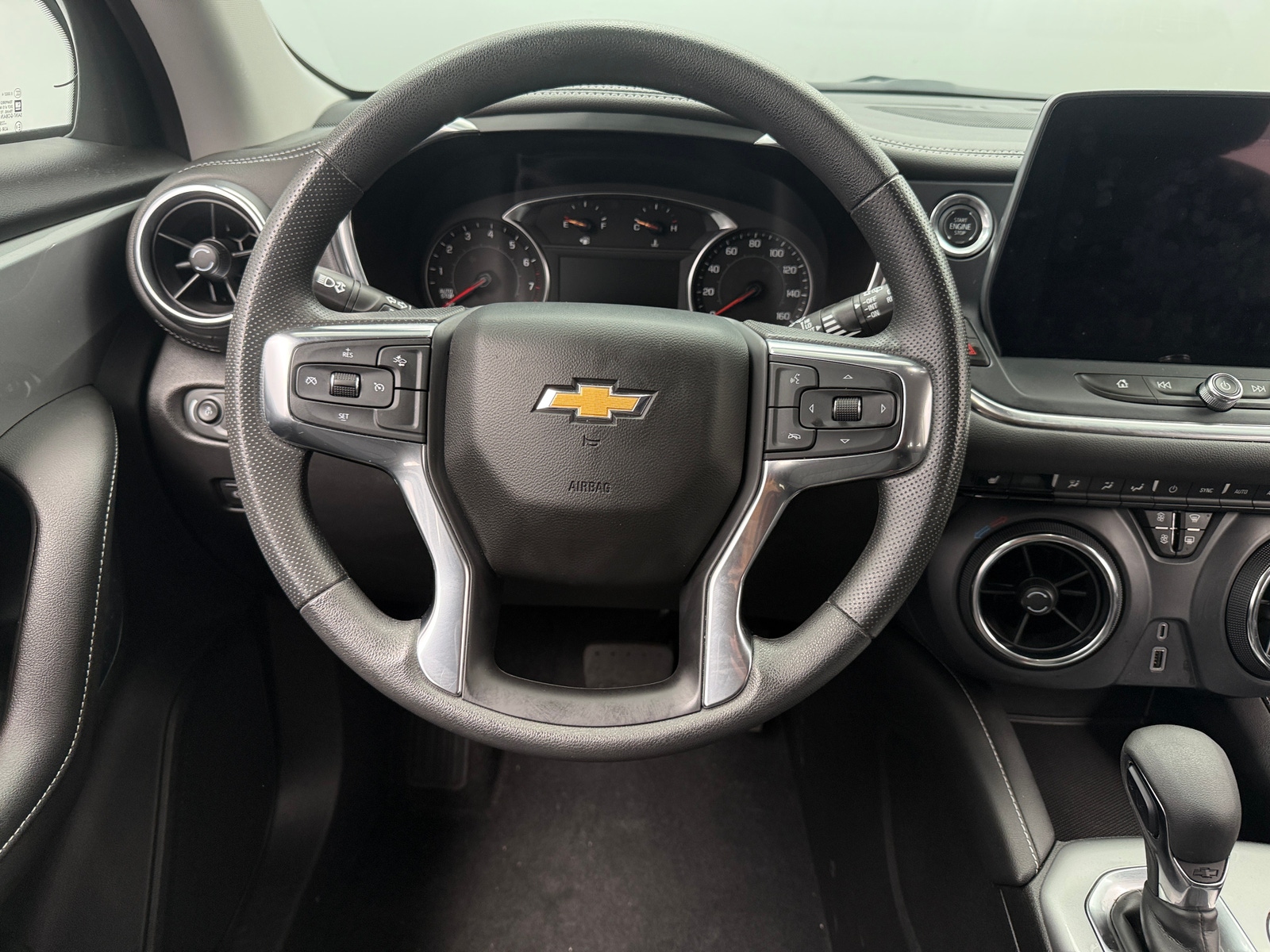 Thumbnail: 2025 Chevrolet Blazer - 5