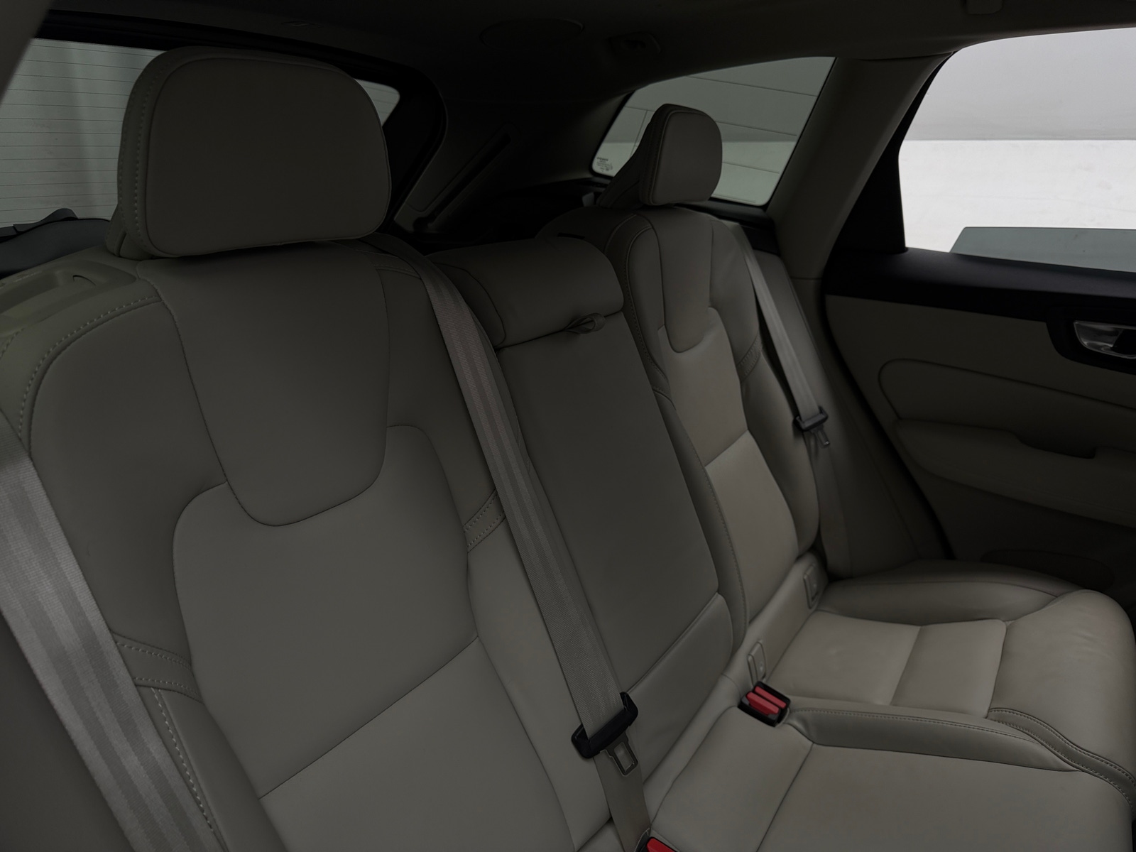 Thumbnail: 2026 Volvo XC60 - 6