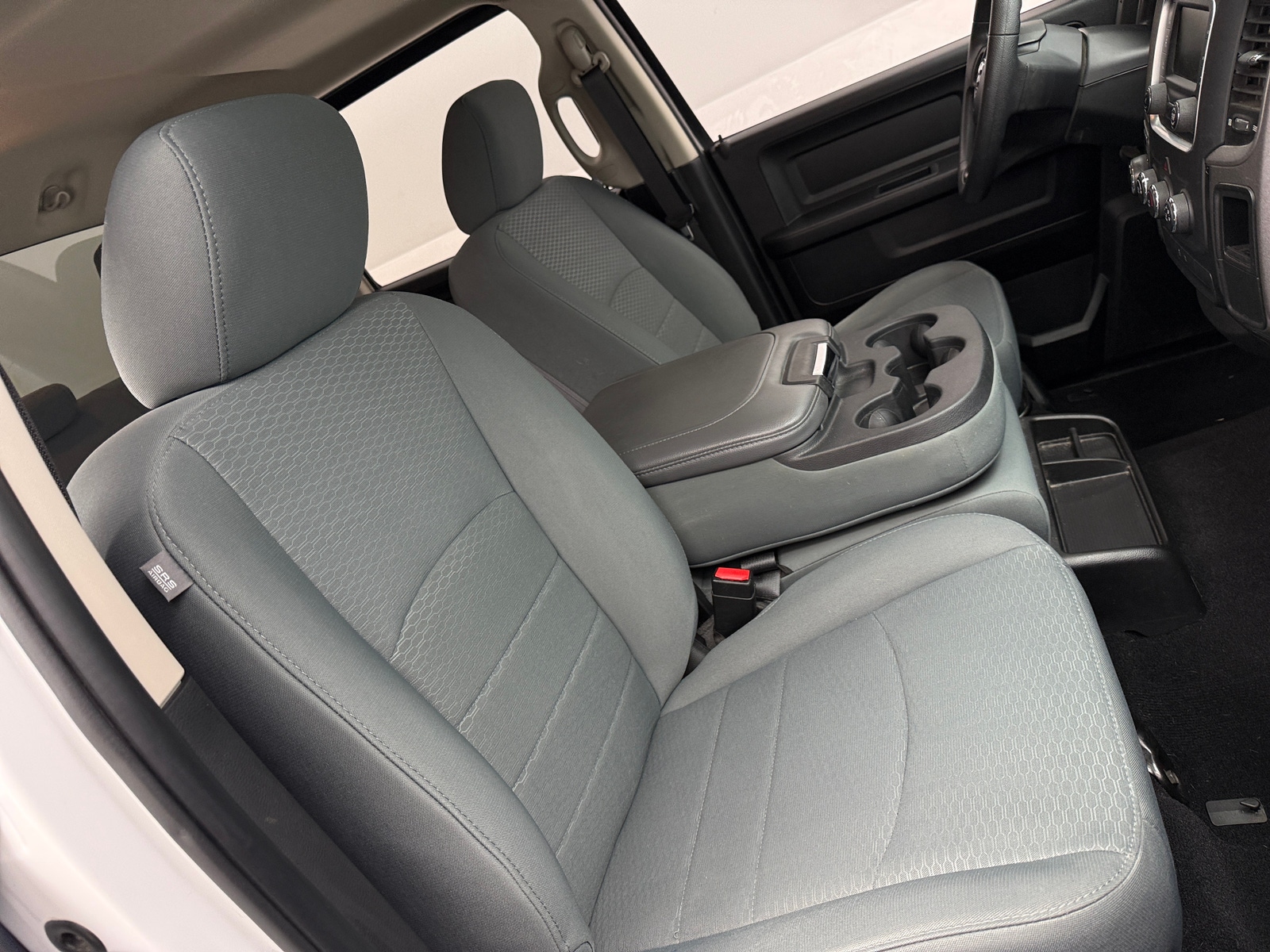 Thumbnail: 2019 RAM 1500 Classic - 2