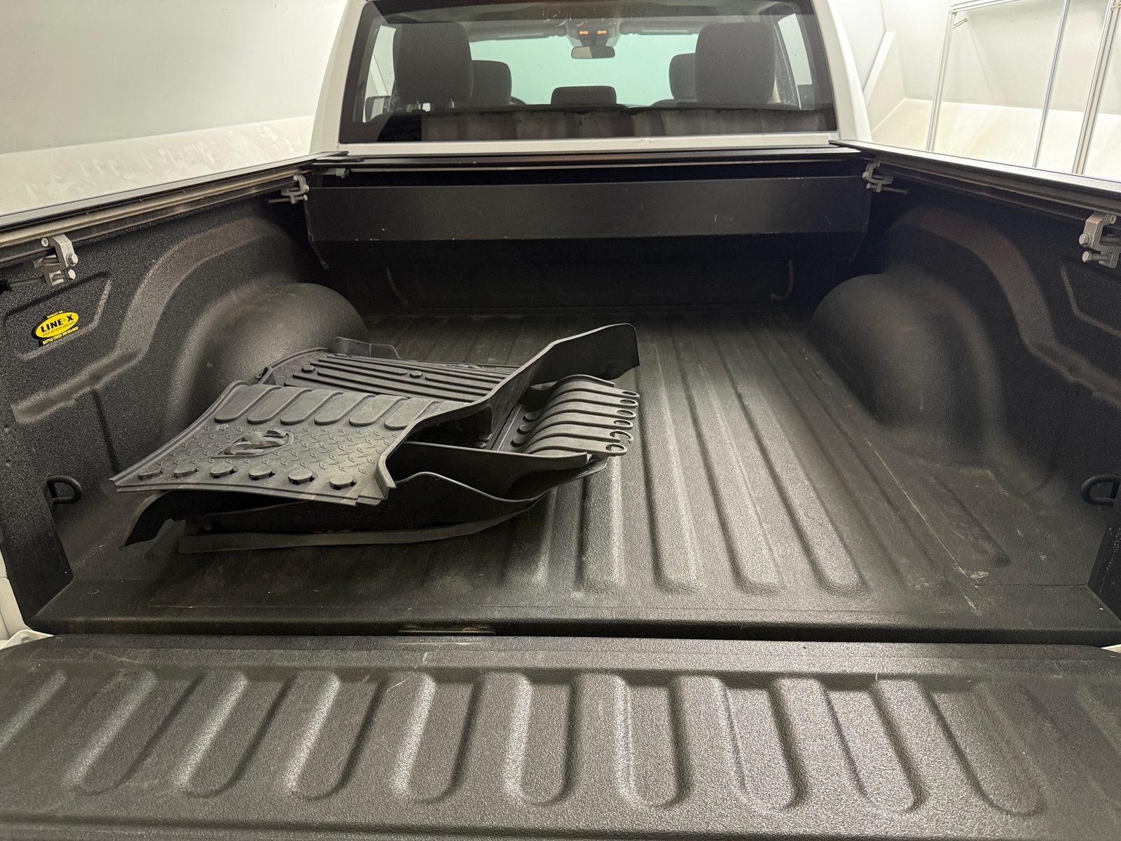 Thumbnail: 2019 RAM 1500 Classic - 7
