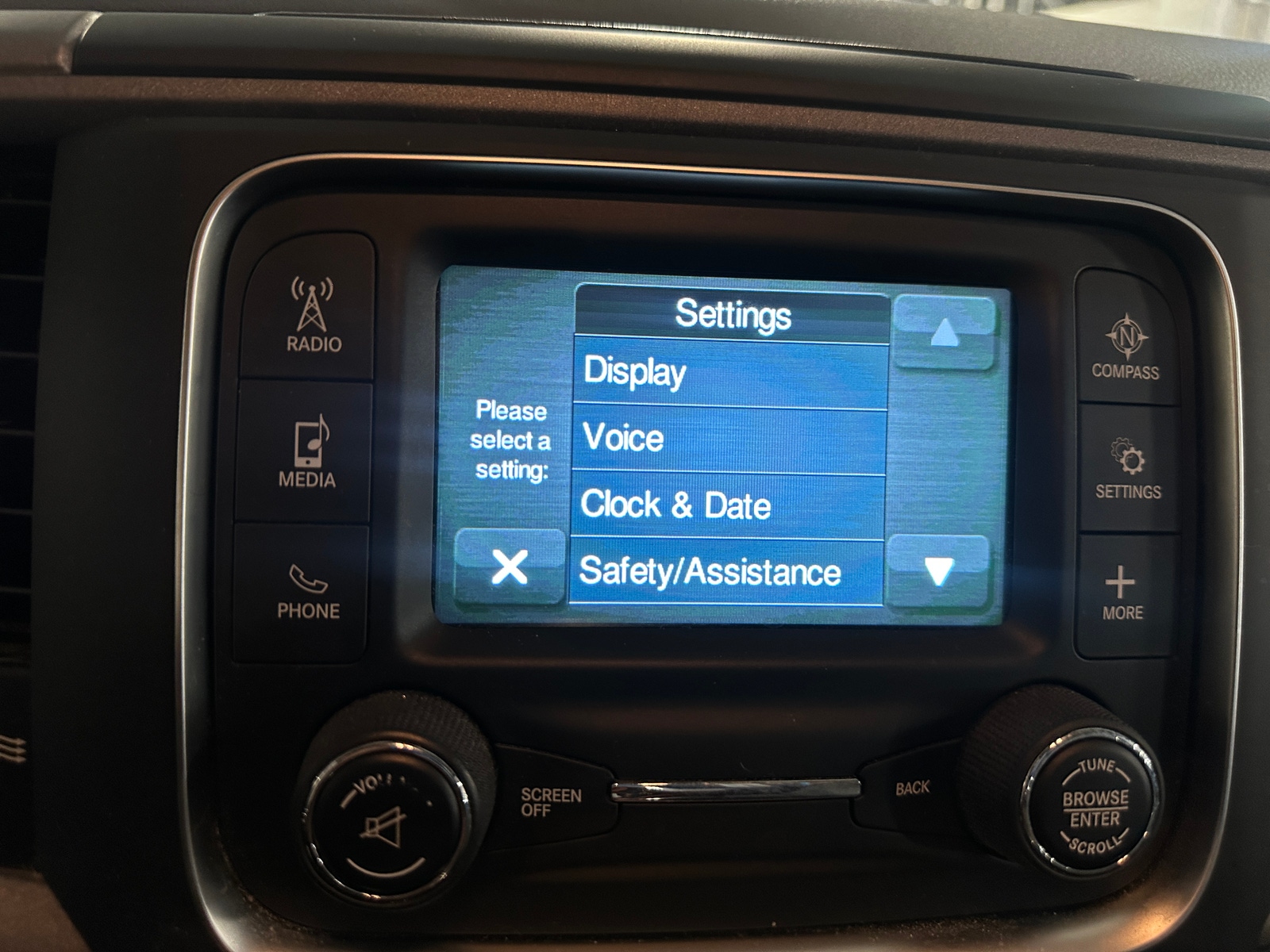 Thumbnail: 2019 RAM 1500 Classic - 4