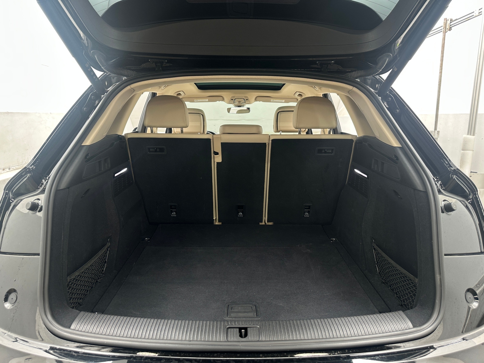 Thumbnail: 2023 Audi Q5 - 6